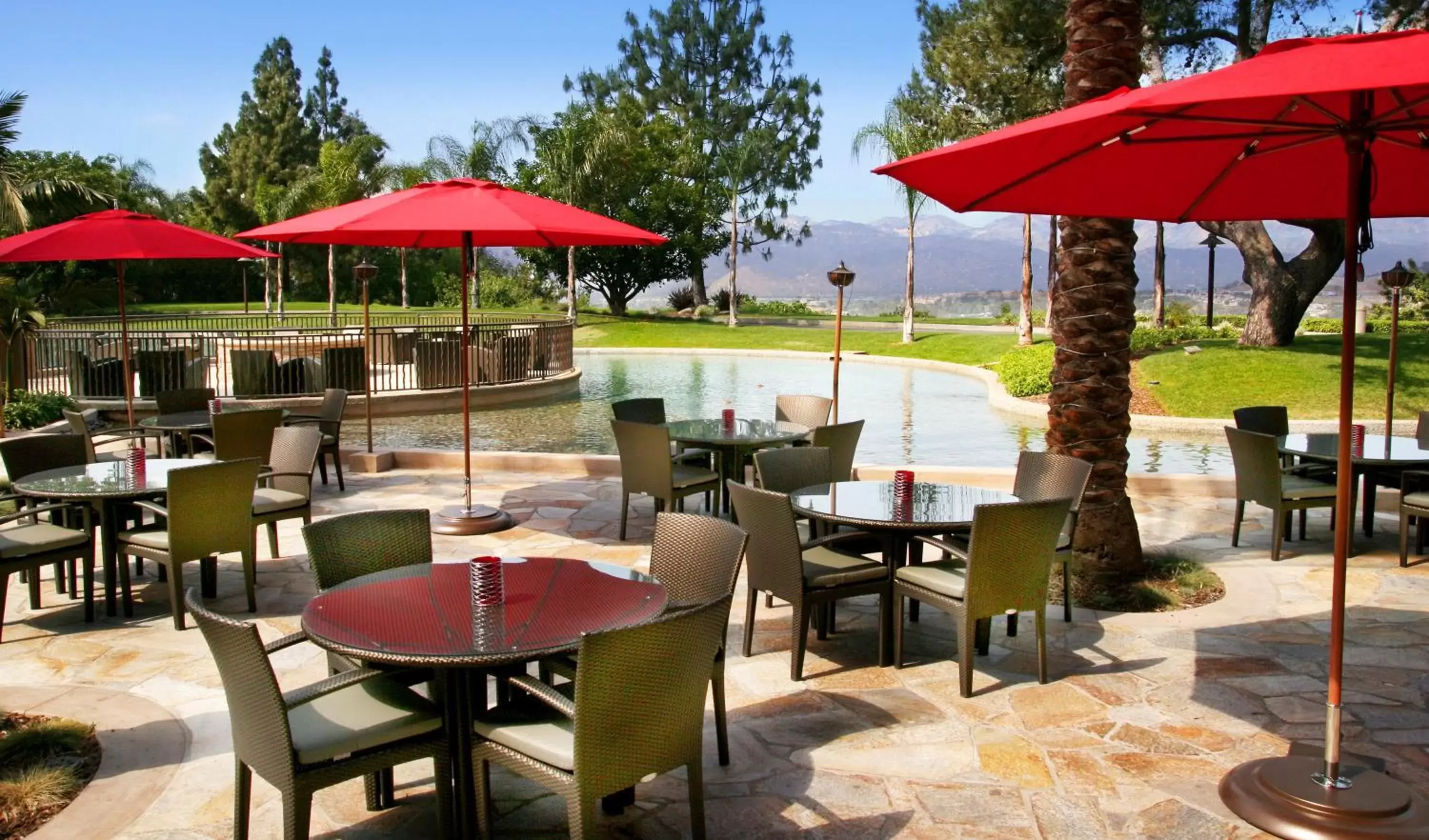 Patio, Restaurant/Places to Eat in Pacific Palms Resort