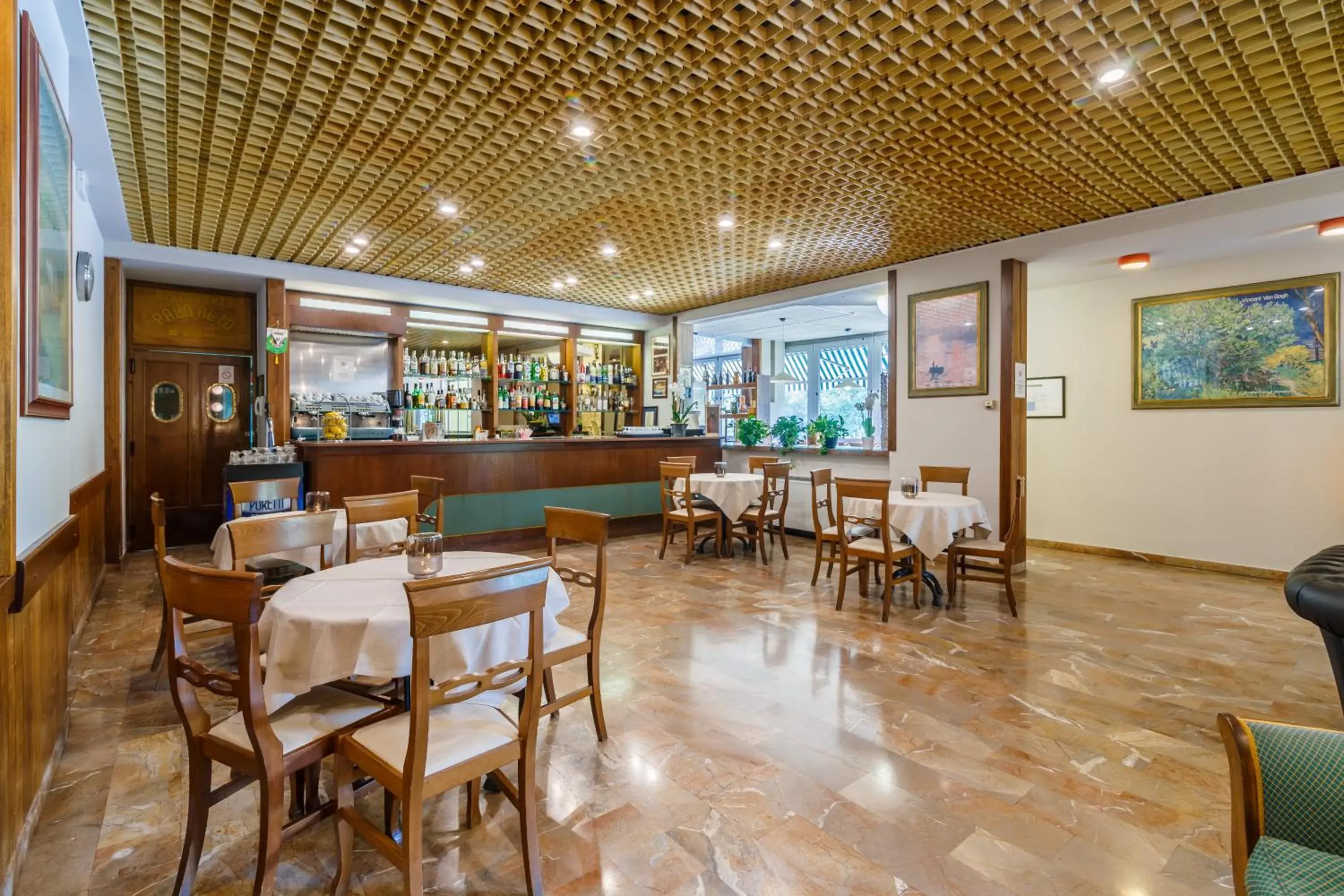 Lounge or bar, Restaurant/Places to Eat in Hotel Country Club