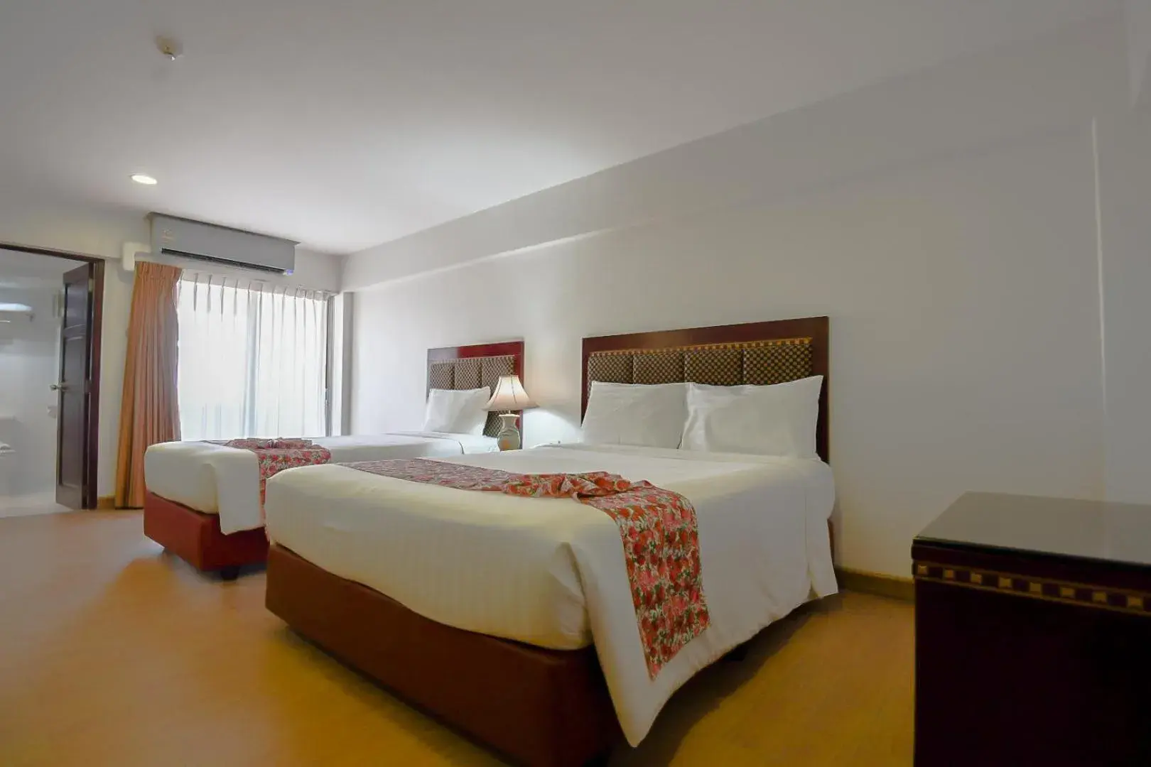 Bed in Pattaya Hiso Hotel
