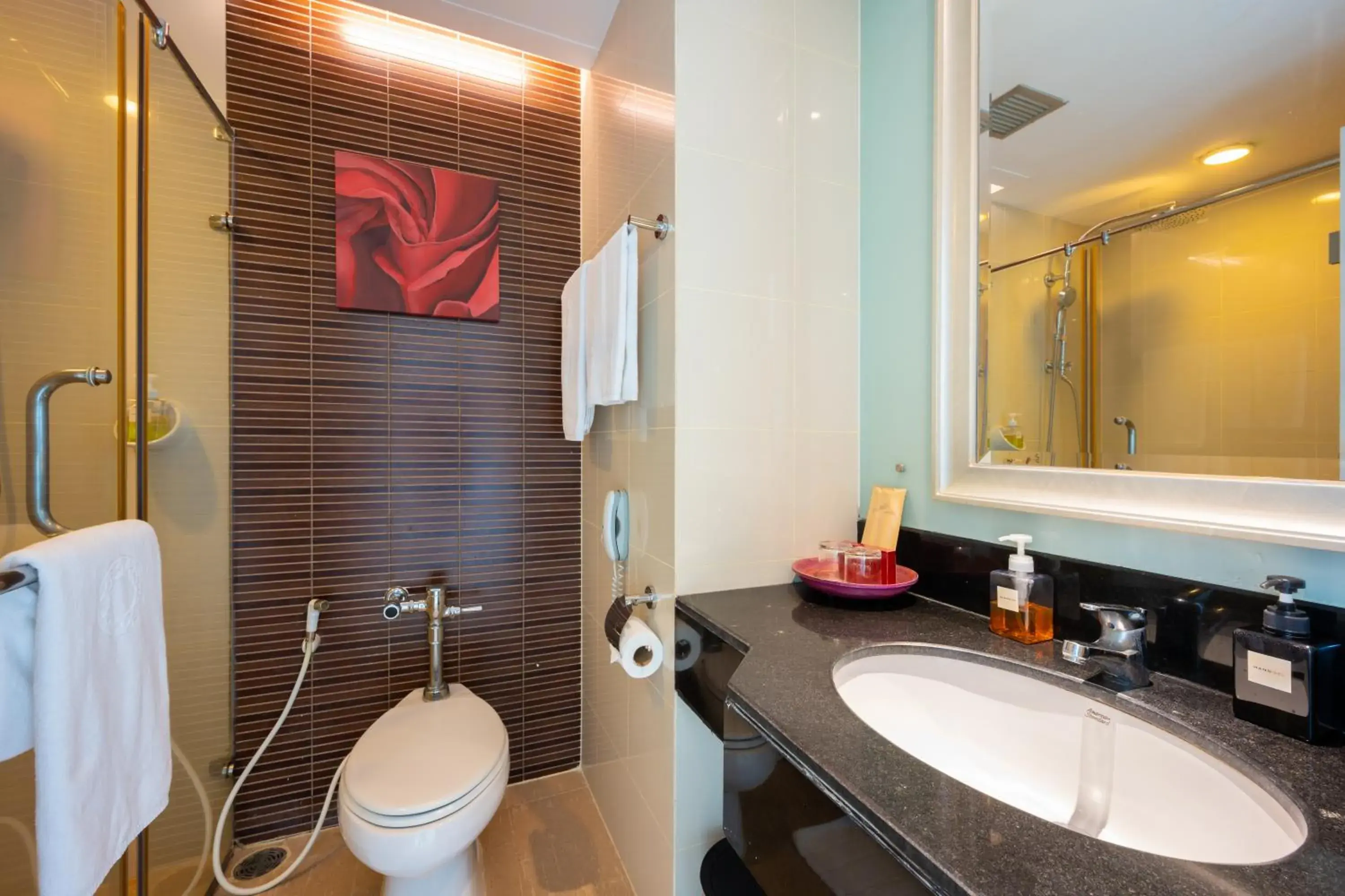Shower, Bathroom in Grand Richmond Stylish Convention Hotel