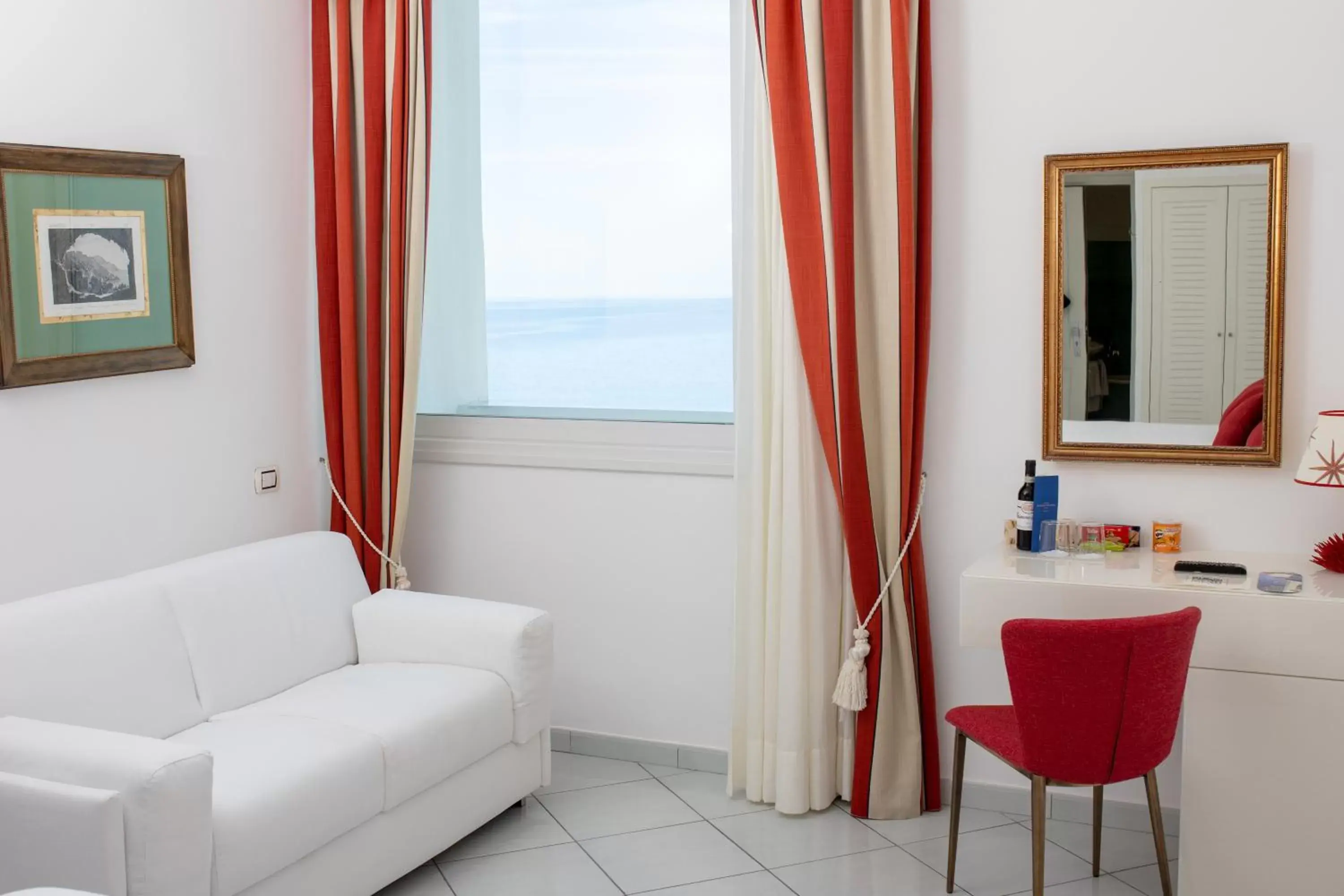 Living room, Seating Area in Hotel Marina Riviera