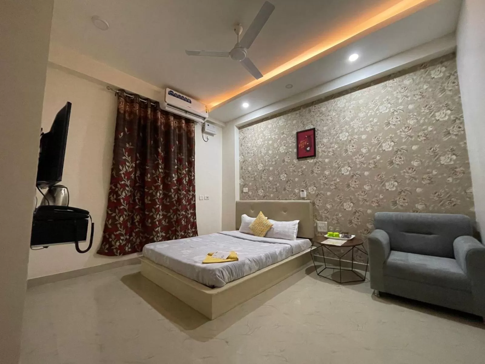 Bed in CITRINE HOTEL