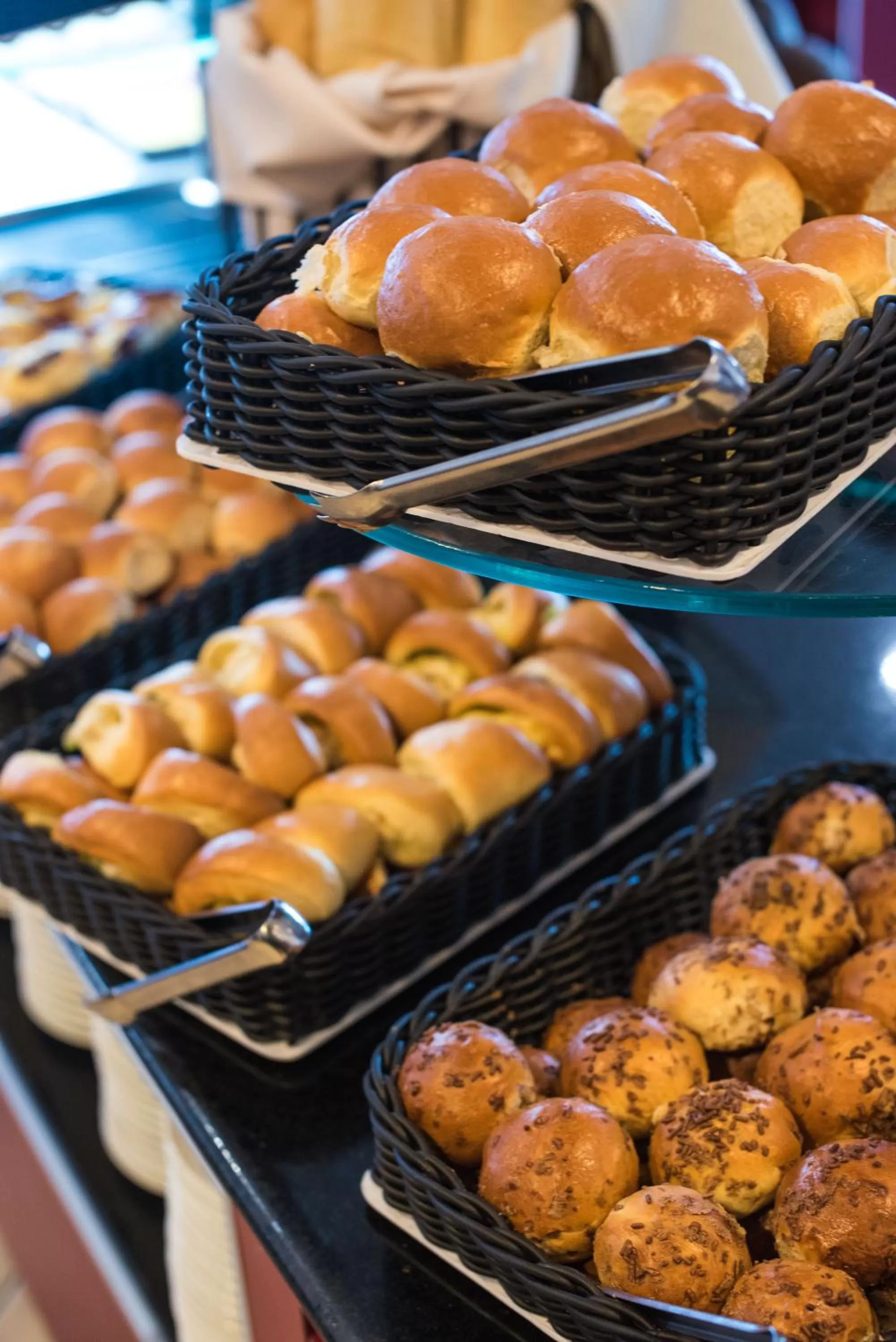 Buffet breakfast in Vila Gale Porto Ribeira