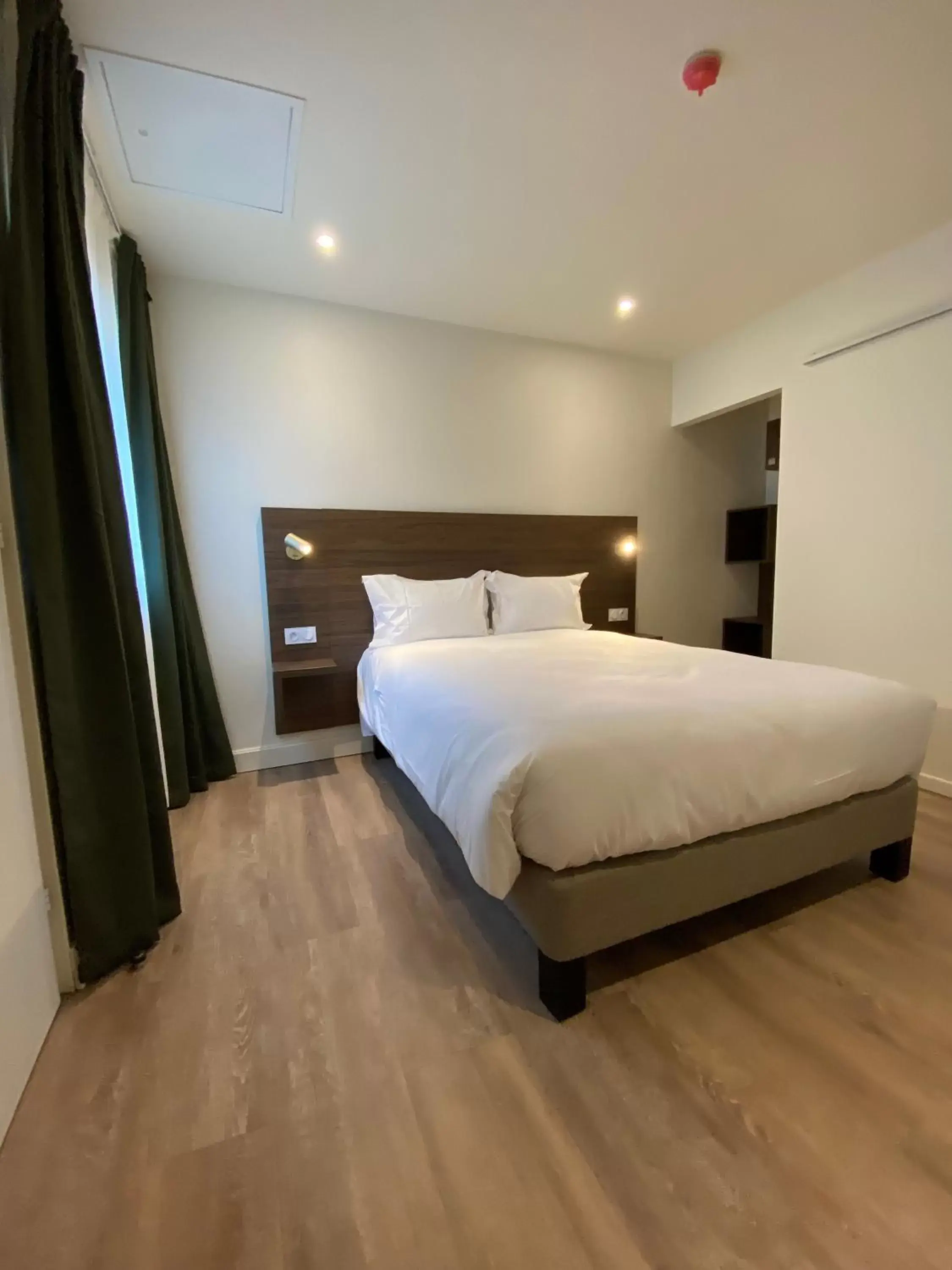 Bed in Mayrena Hotel Restaurant - Destination Le Tréport Mers
