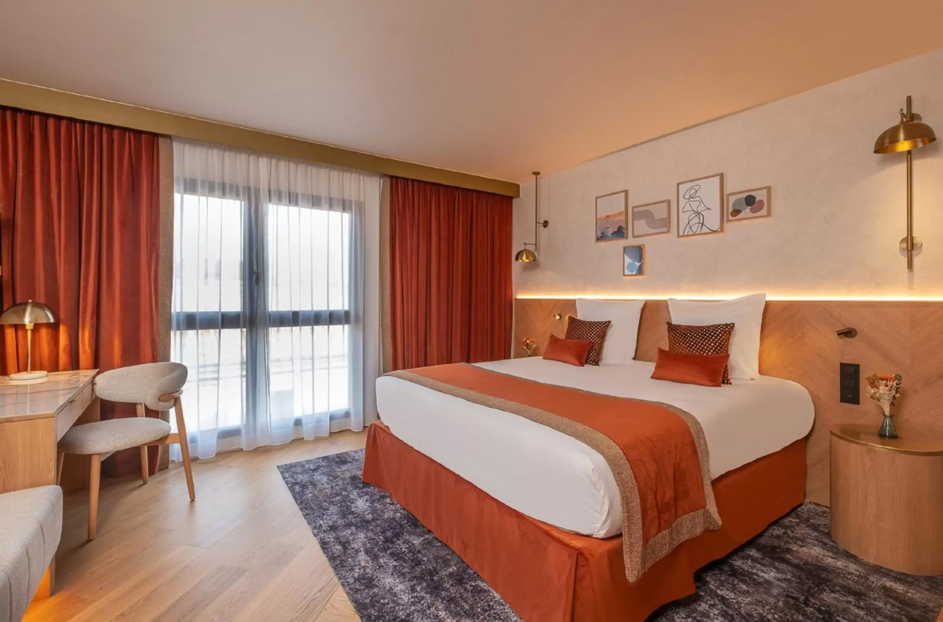 Bedroom, Bed in Hôtel Burdigala by Inwood Hotels