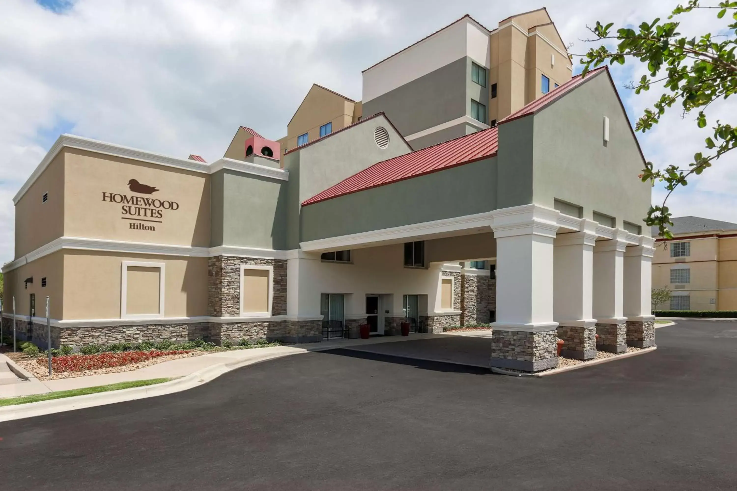 Property Building in Homewood Suites by Hilton Ft. Worth-North at Fossil Creek