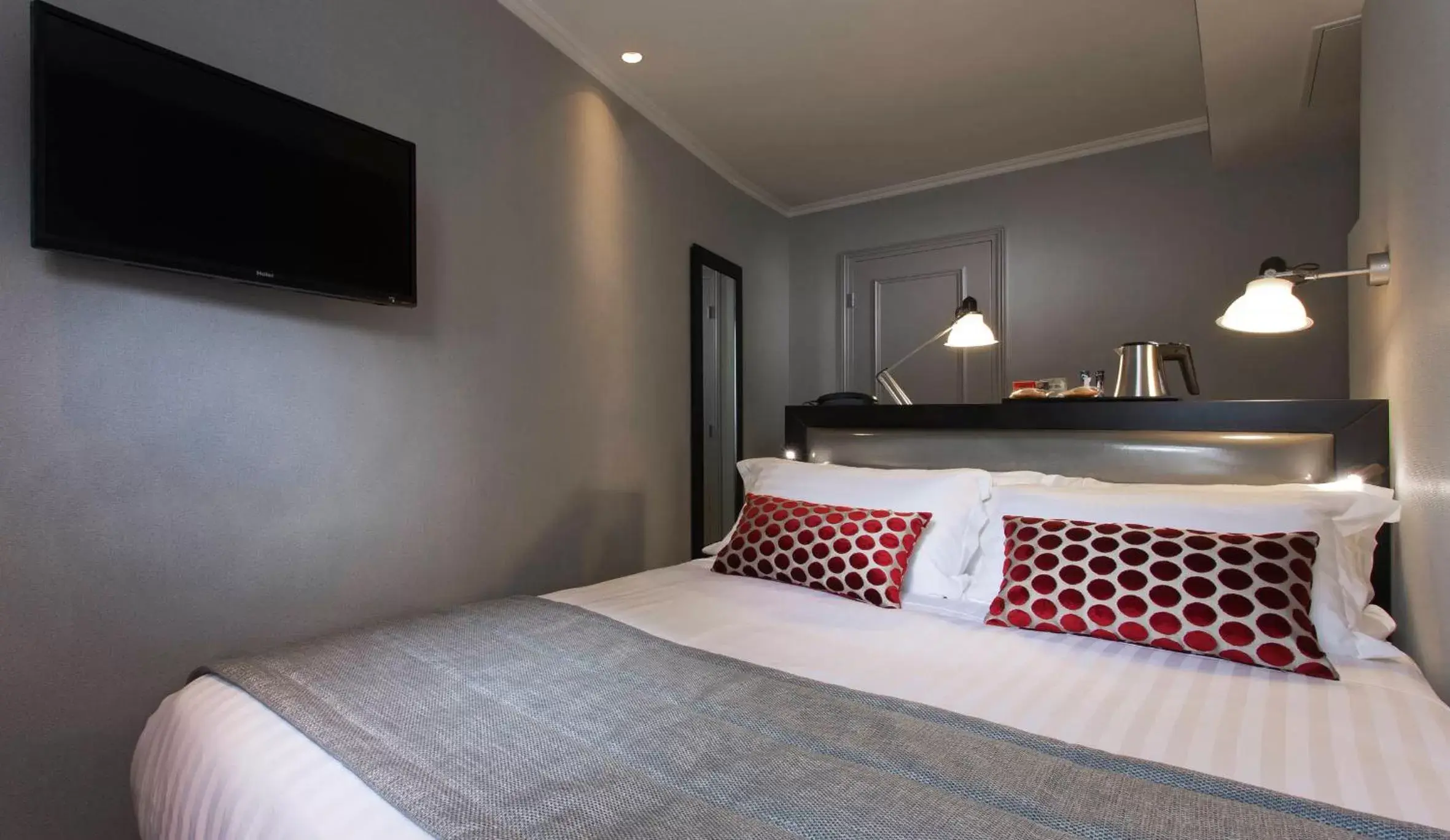 Bed in Hôtel Garance
