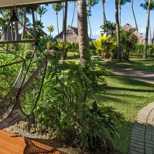 Garden in Outrigger Fiji Beach Resort