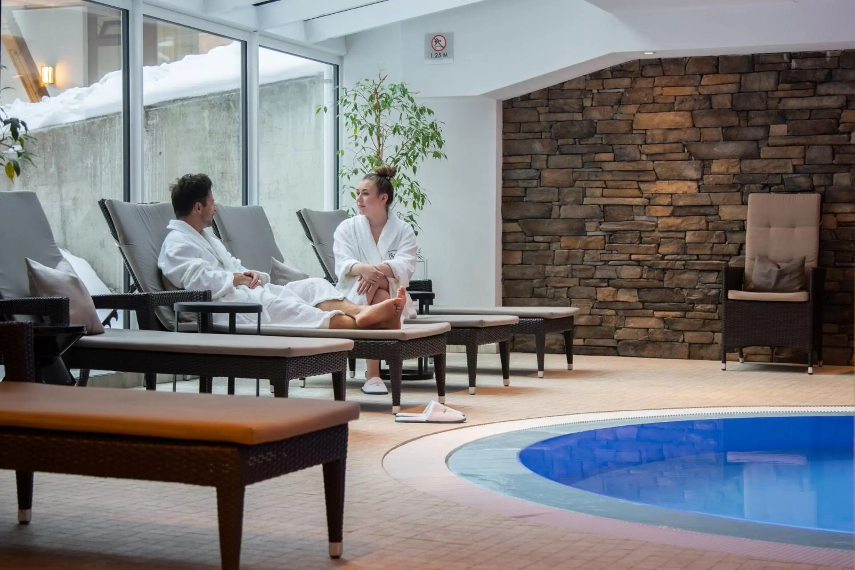 Sauna, Swimming Pool in Walliserhof Grand-Hotel & Spa Relais & Châteaux