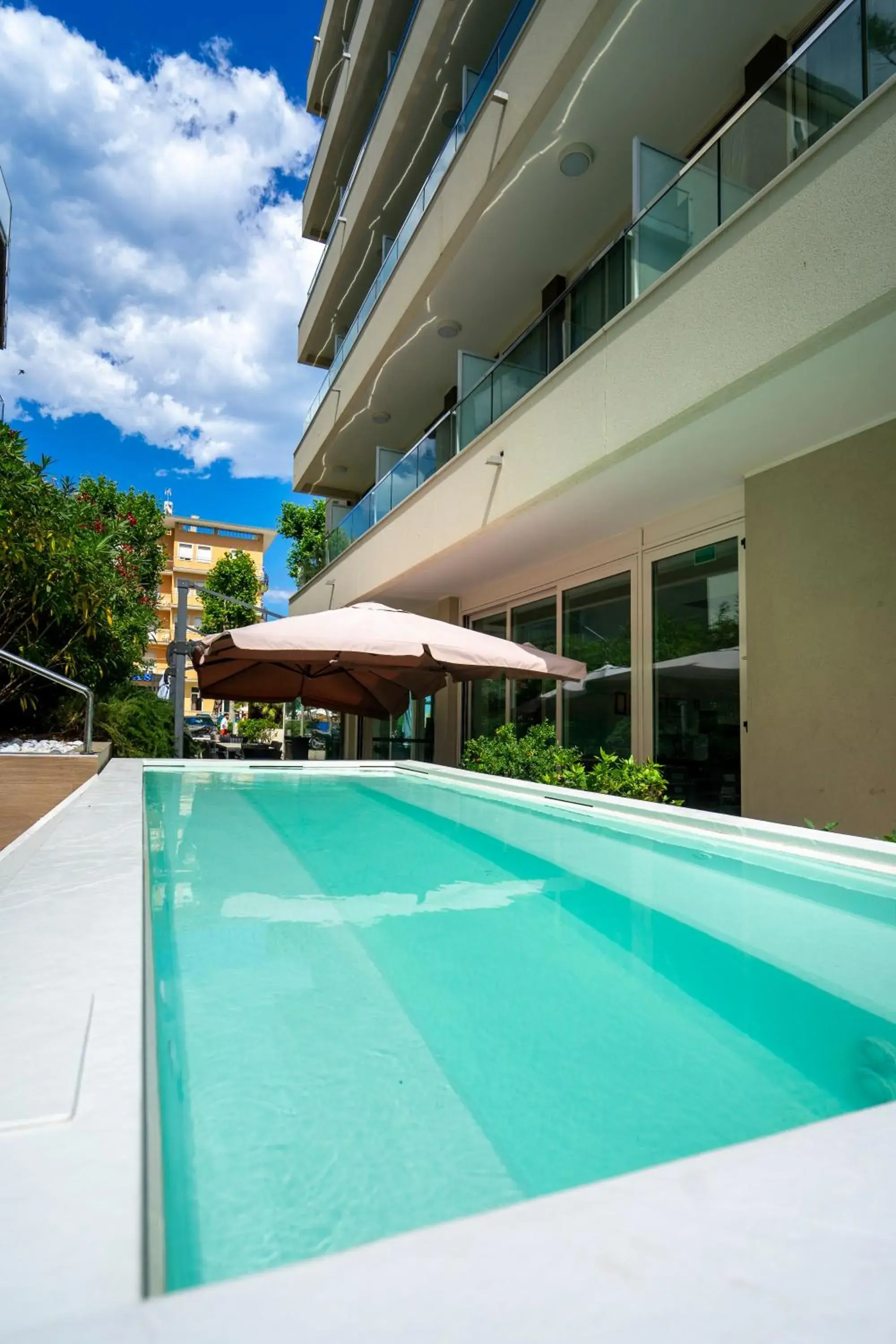 Hot Tub, Swimming Pool in Hotel Cristallo