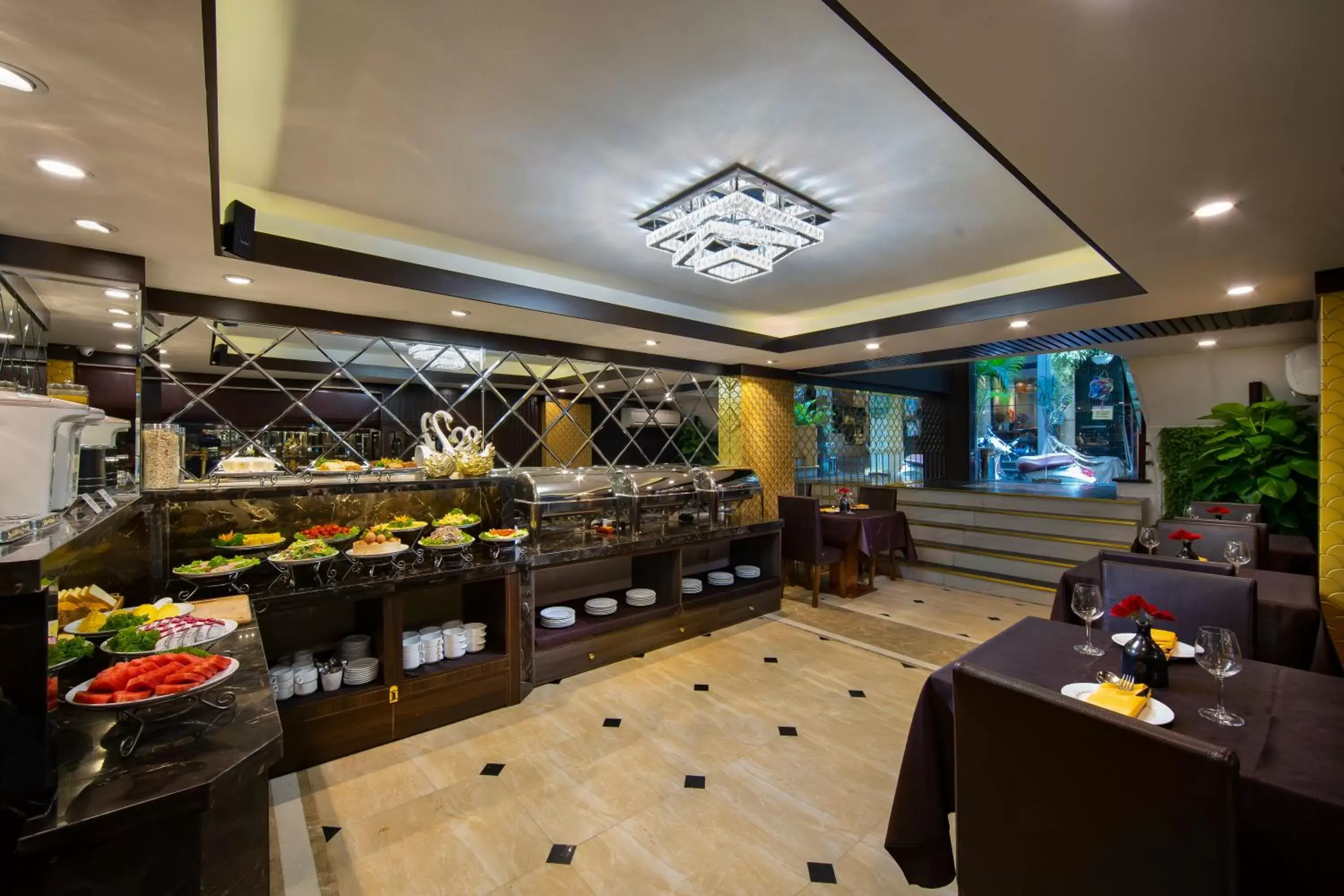 Restaurant/Places to Eat in Splendid Star Grand Hotel and Spa