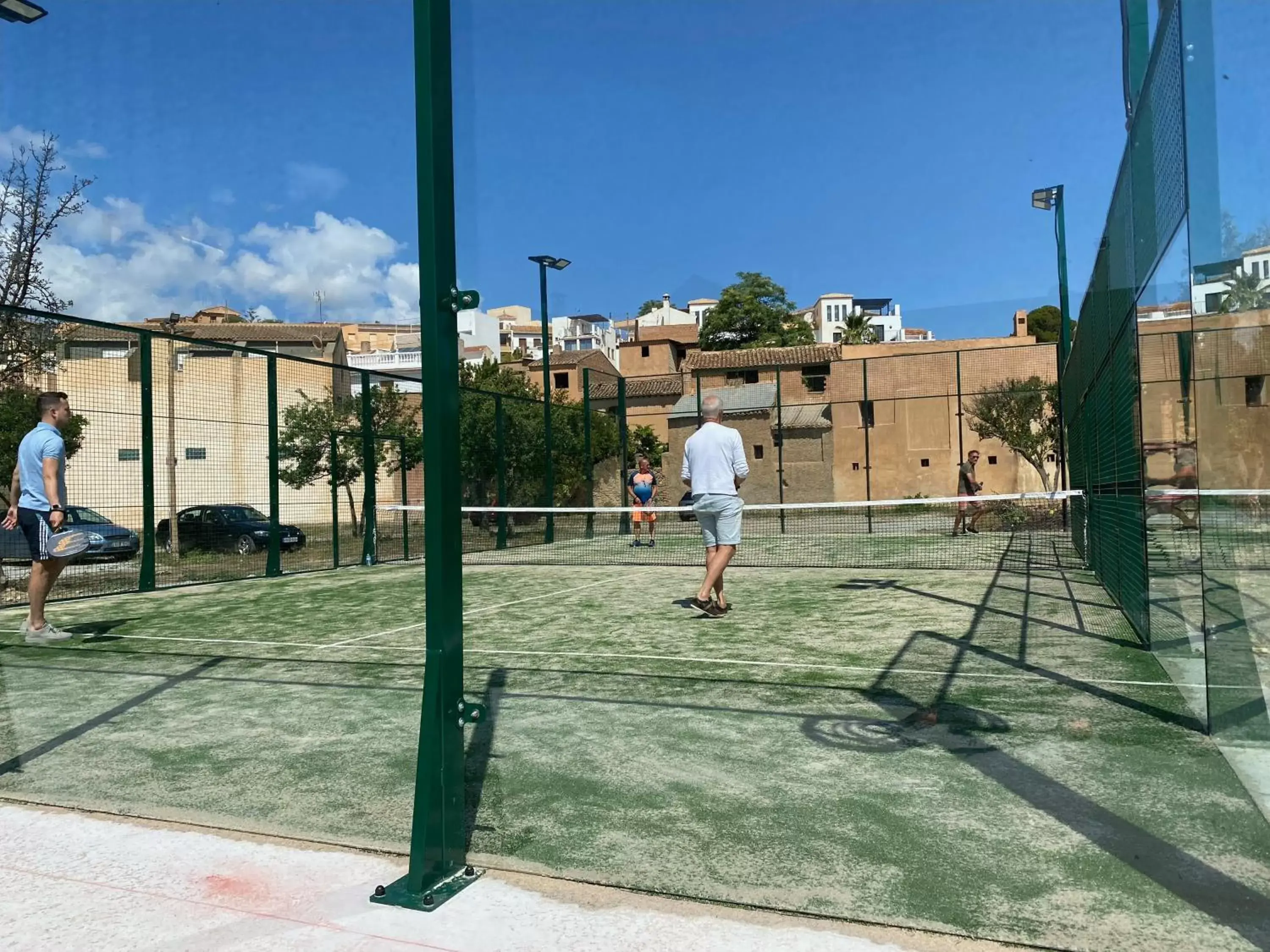 Tennis court in Casa Limon