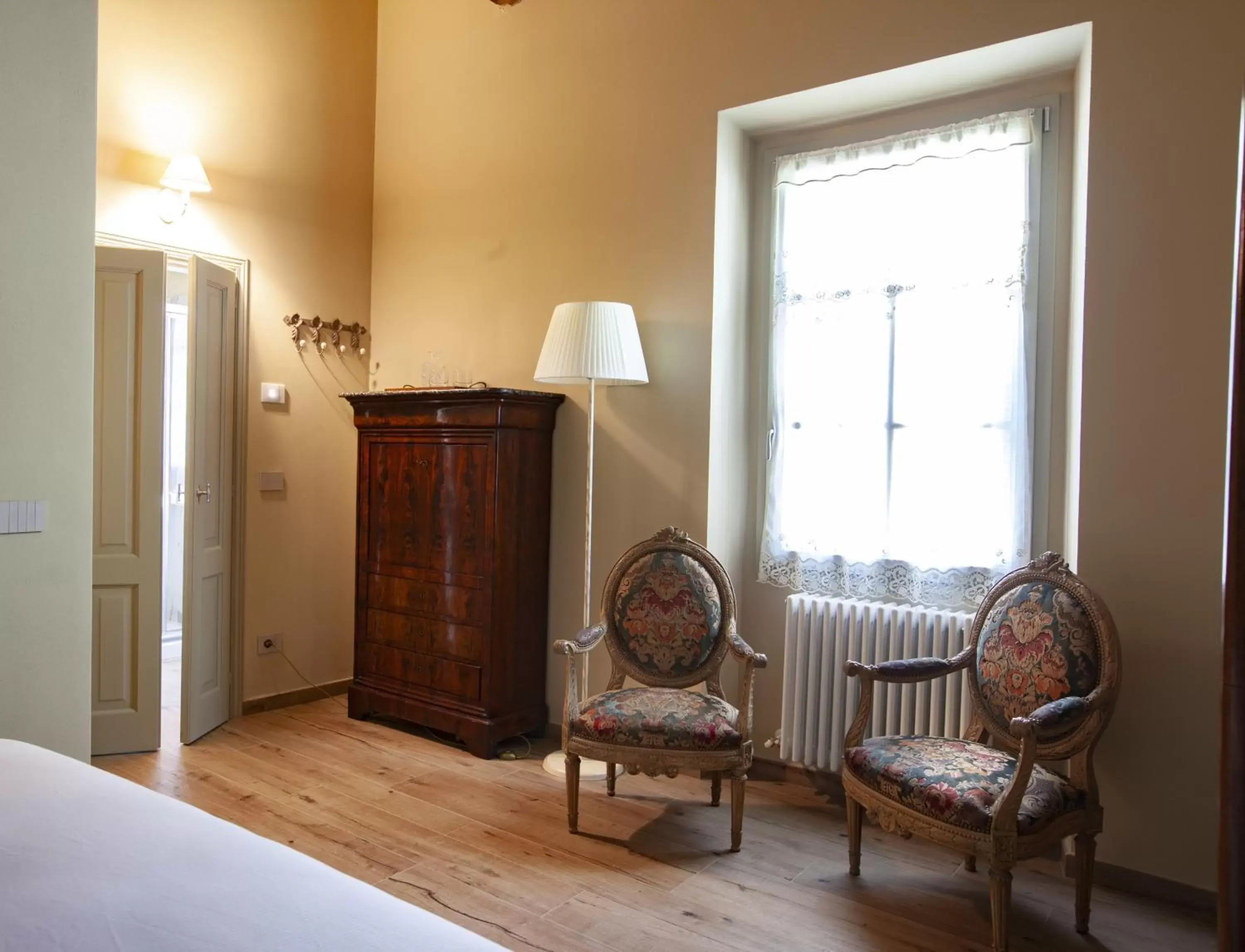 Bedroom, Seating Area in B&B SASSO DI ROCCA