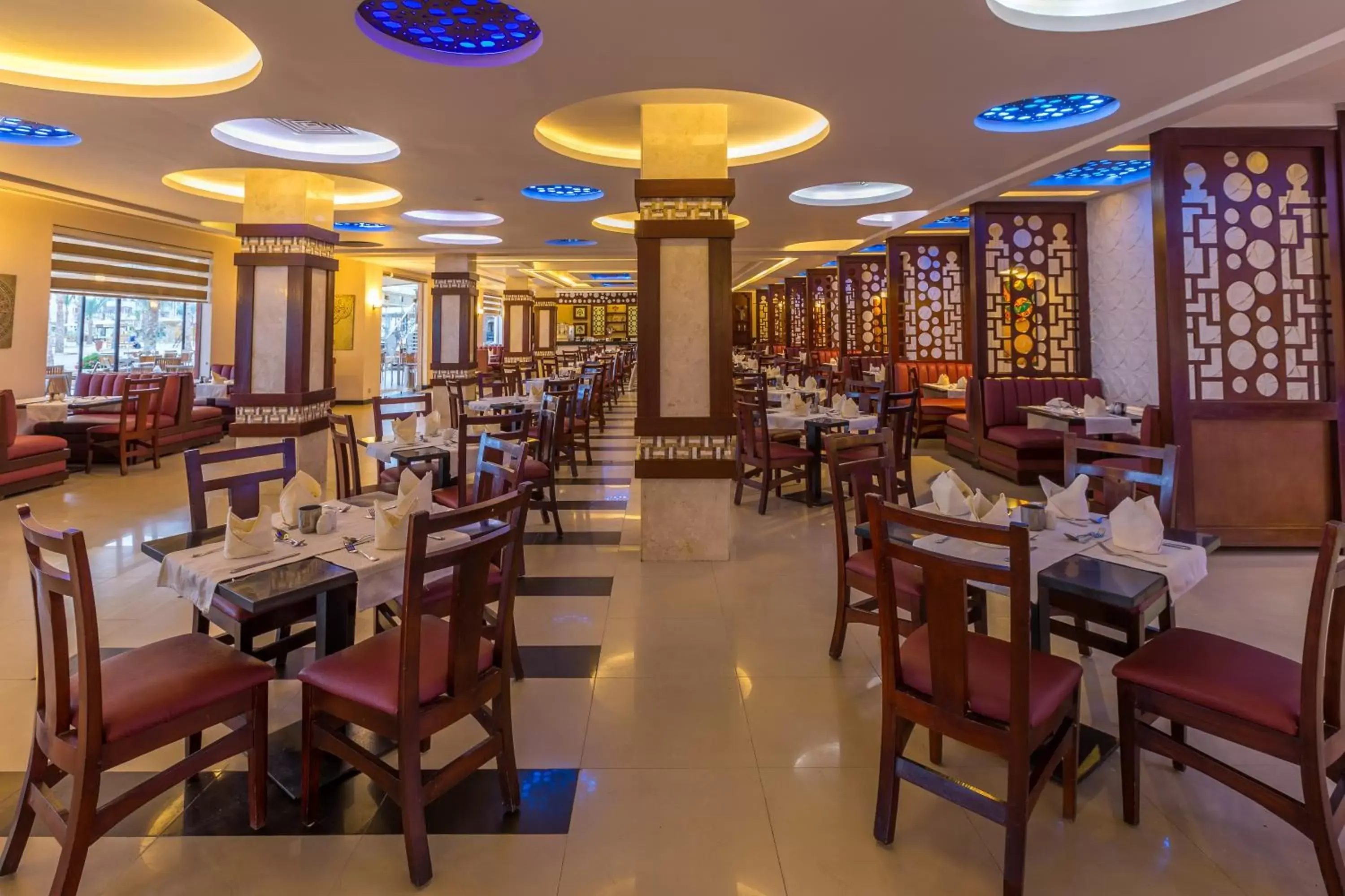 Restaurant/Places to Eat in Beach Albatros Resort - Hurghada