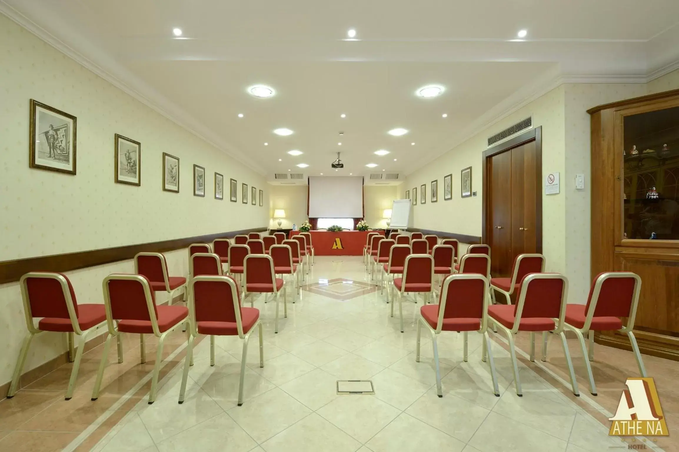 Business facilities in Hotel Athena