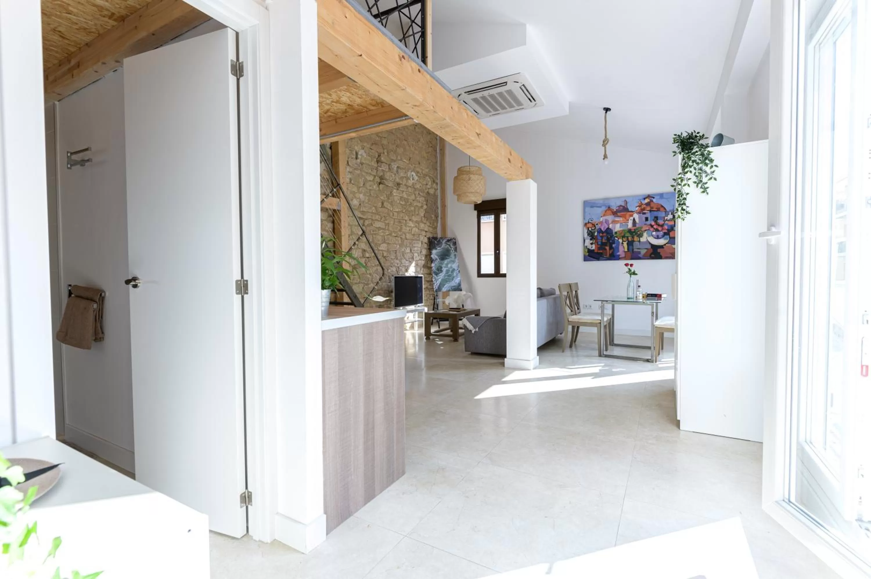 TV and multimedia in Soho Boho Apartments - with sunny rooftop terrace and fiber optic internet