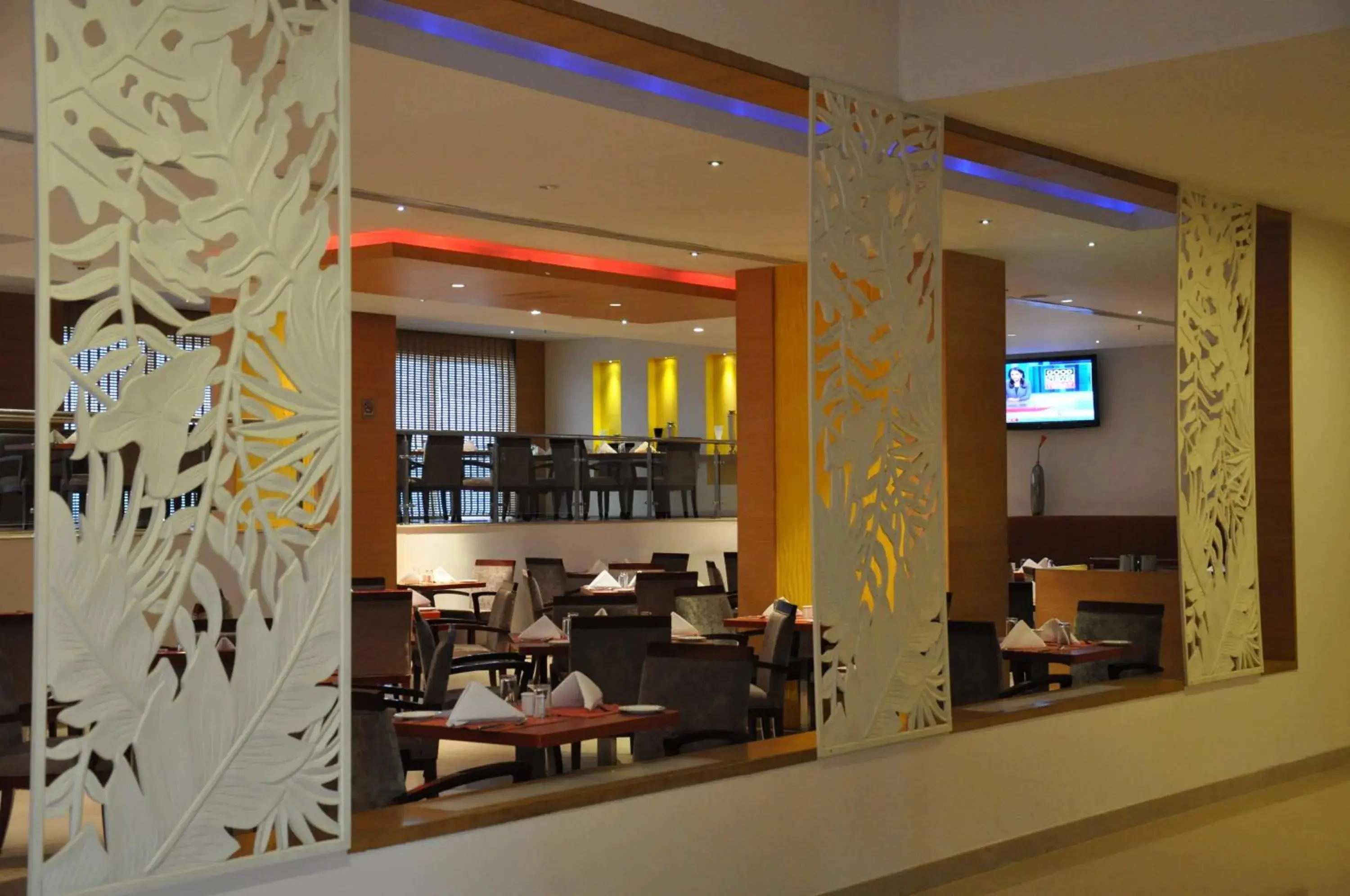 Restaurant/Places to Eat in Hotel Gokulam Park - Coimbatore