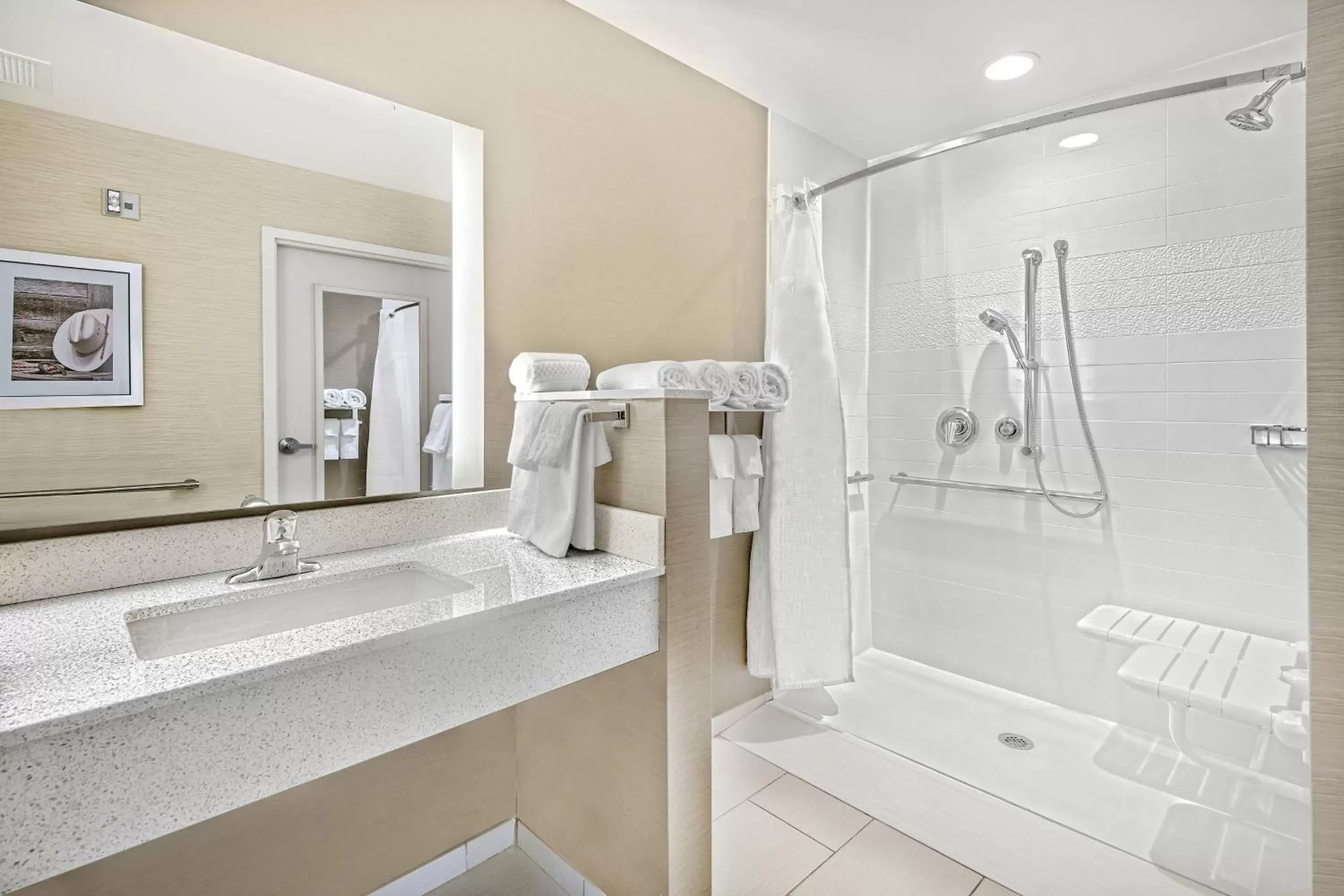 Bathroom in Fairfield Inn & Suites by Marriott Van