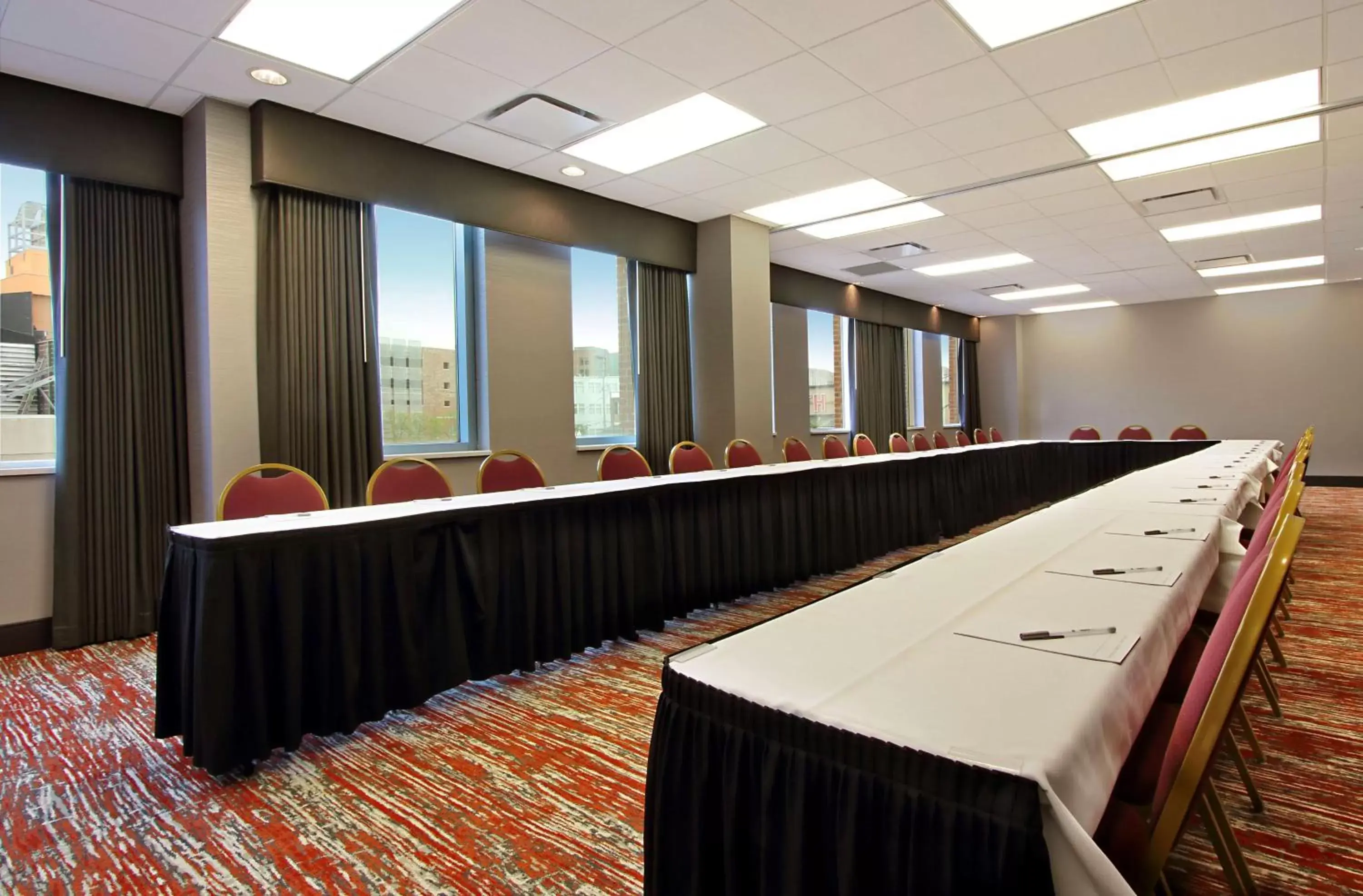 Meeting/conference room, Business Area/Conference Room in Hampton Inn & Suites Columbus-Downtown, Ohio