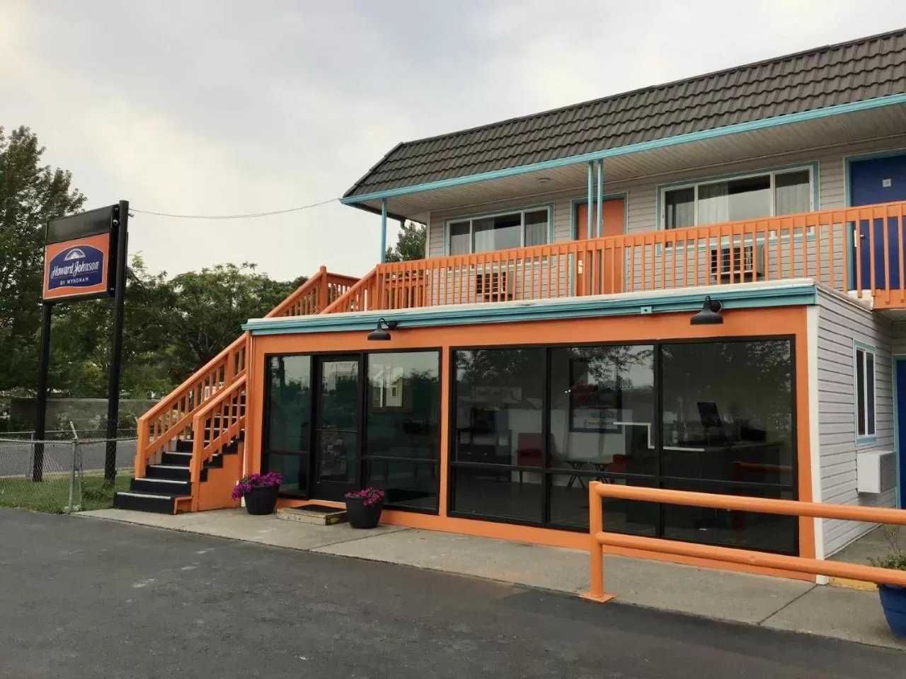 Property building in Howard Johnson by Wyndham Spokane North