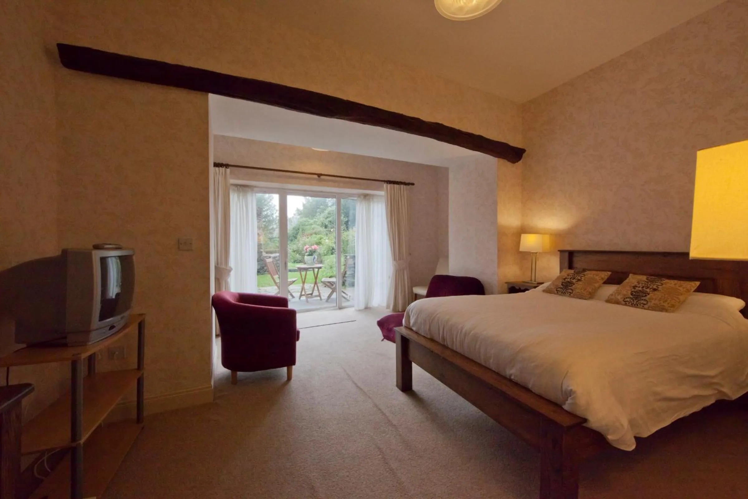 Day, Bed in Woodhill House