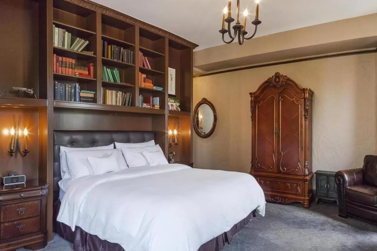 Bed in Patterson Inn