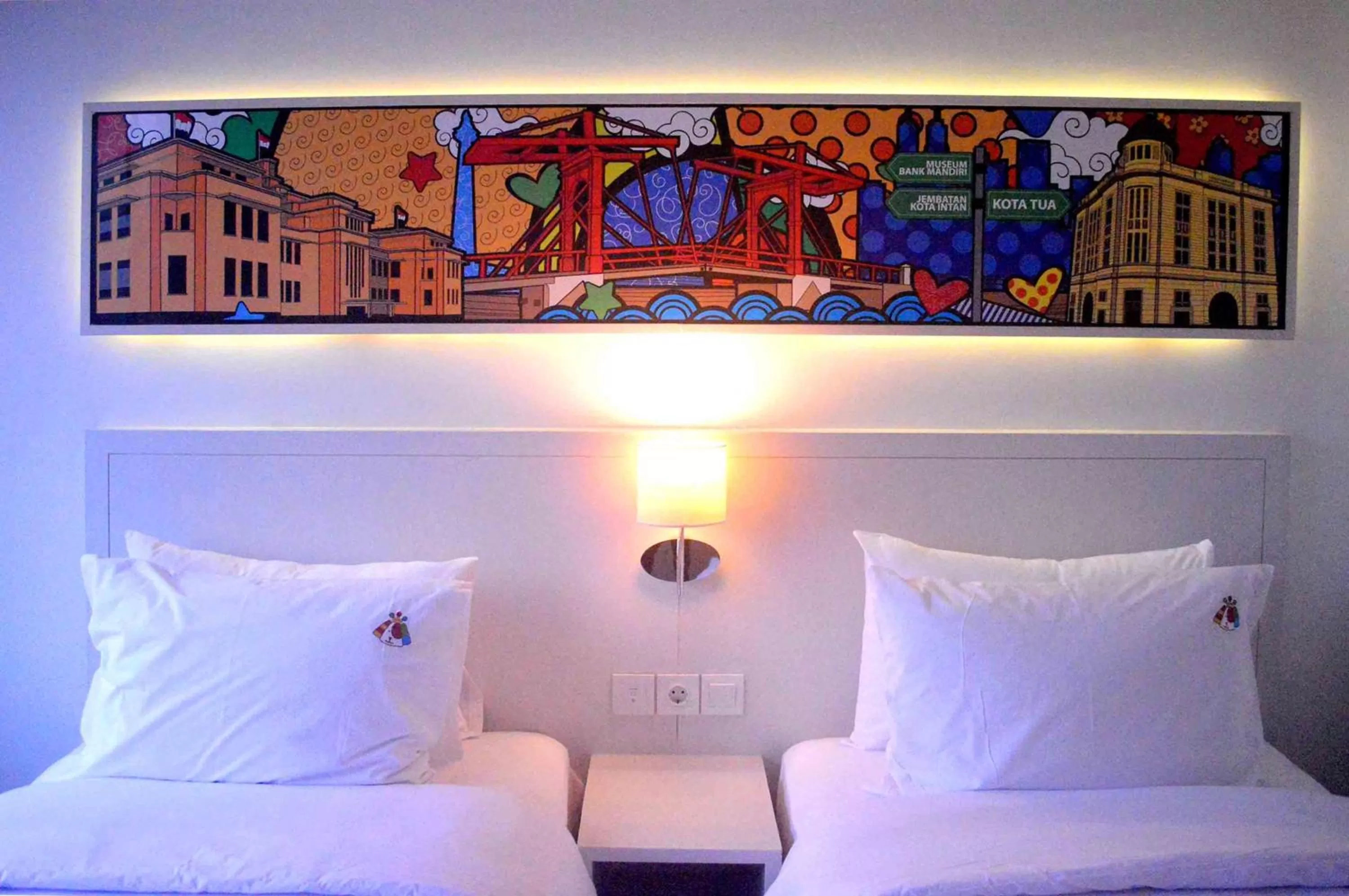 Bedroom in MaxOne Signature Glodok Jakarta