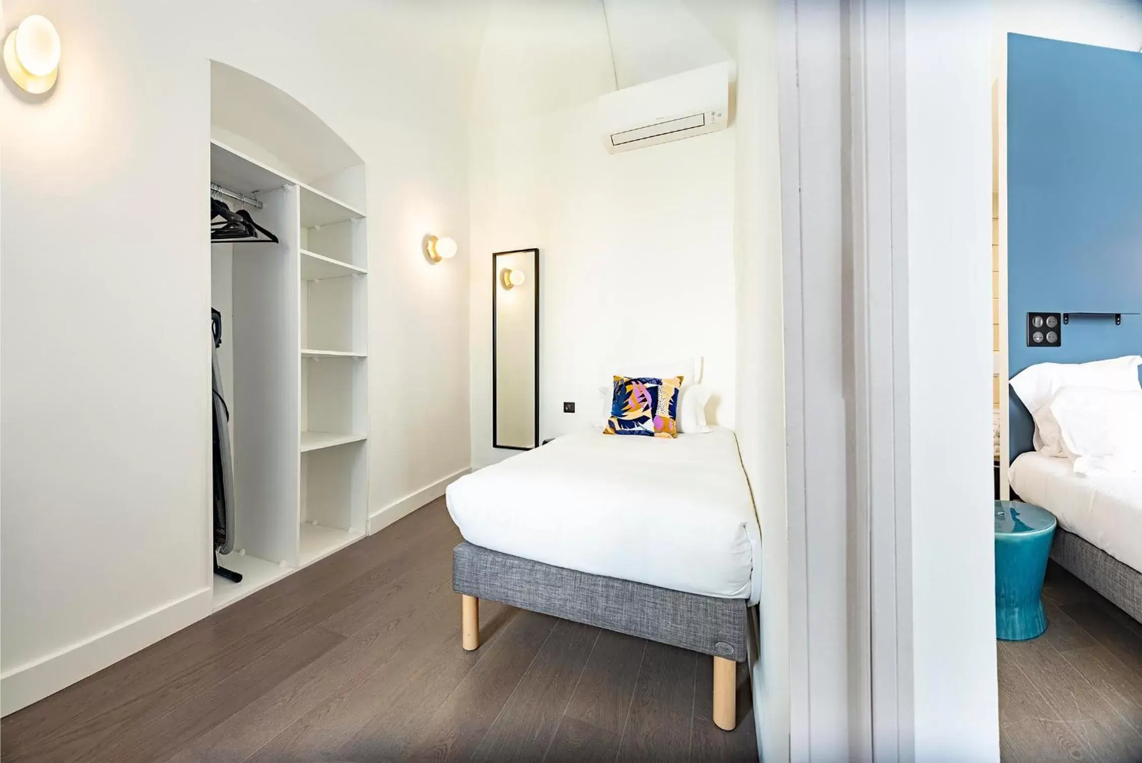Bedroom, Bed in Monsieur Miot Concept Hotel - Bastia centre