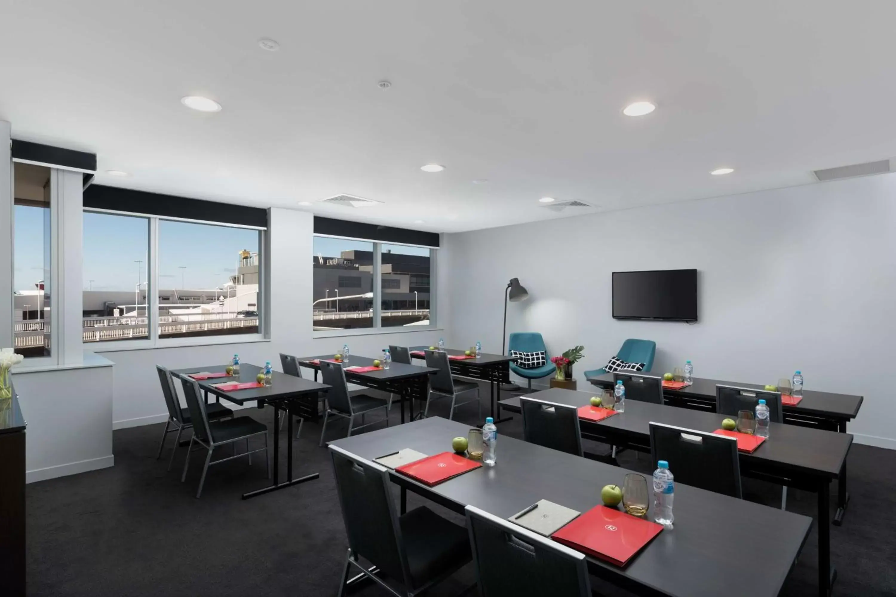Meeting/conference room in Rydges Sydney Airport Hotel