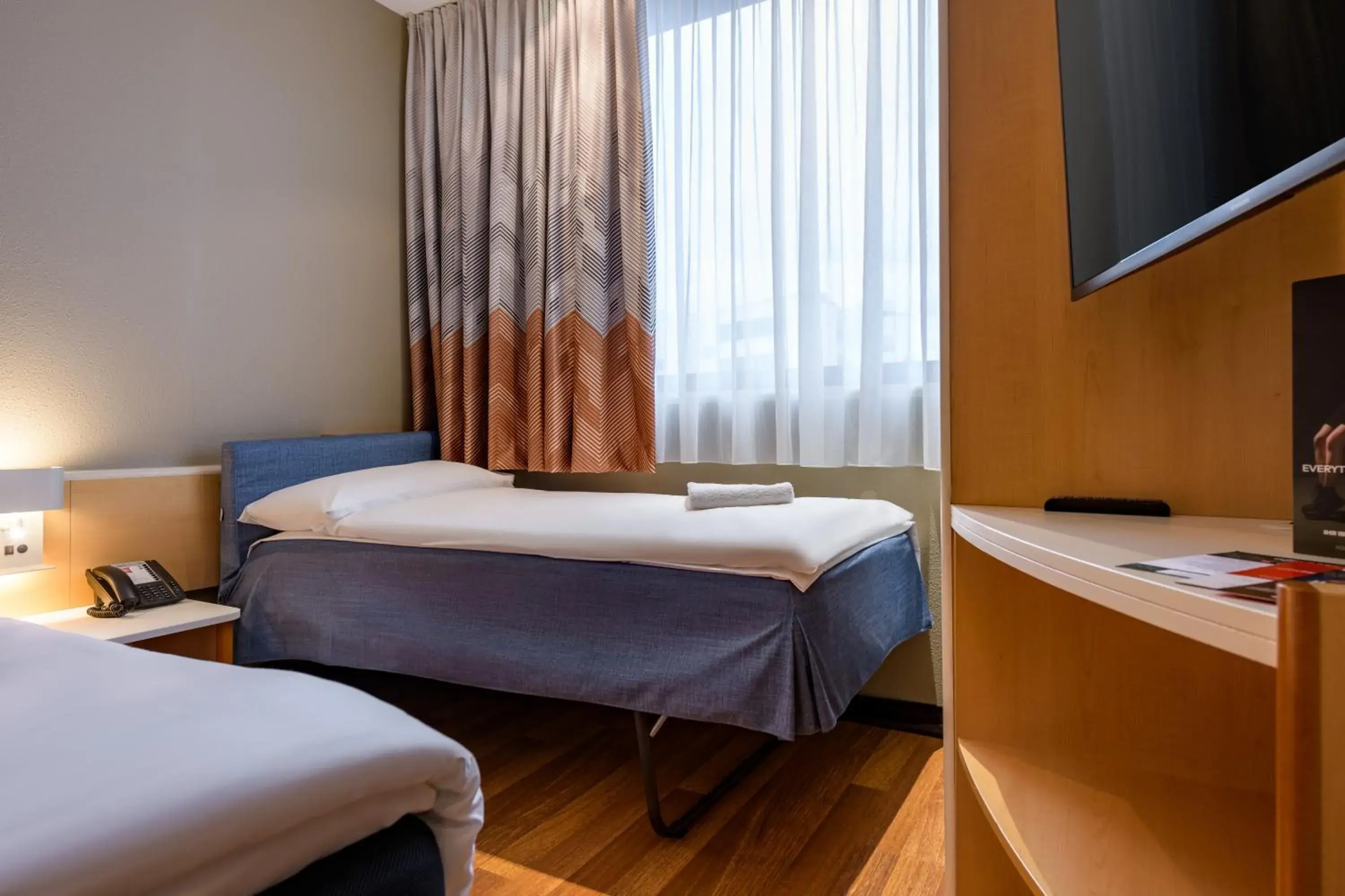 Bed in ibis Heilbronn City