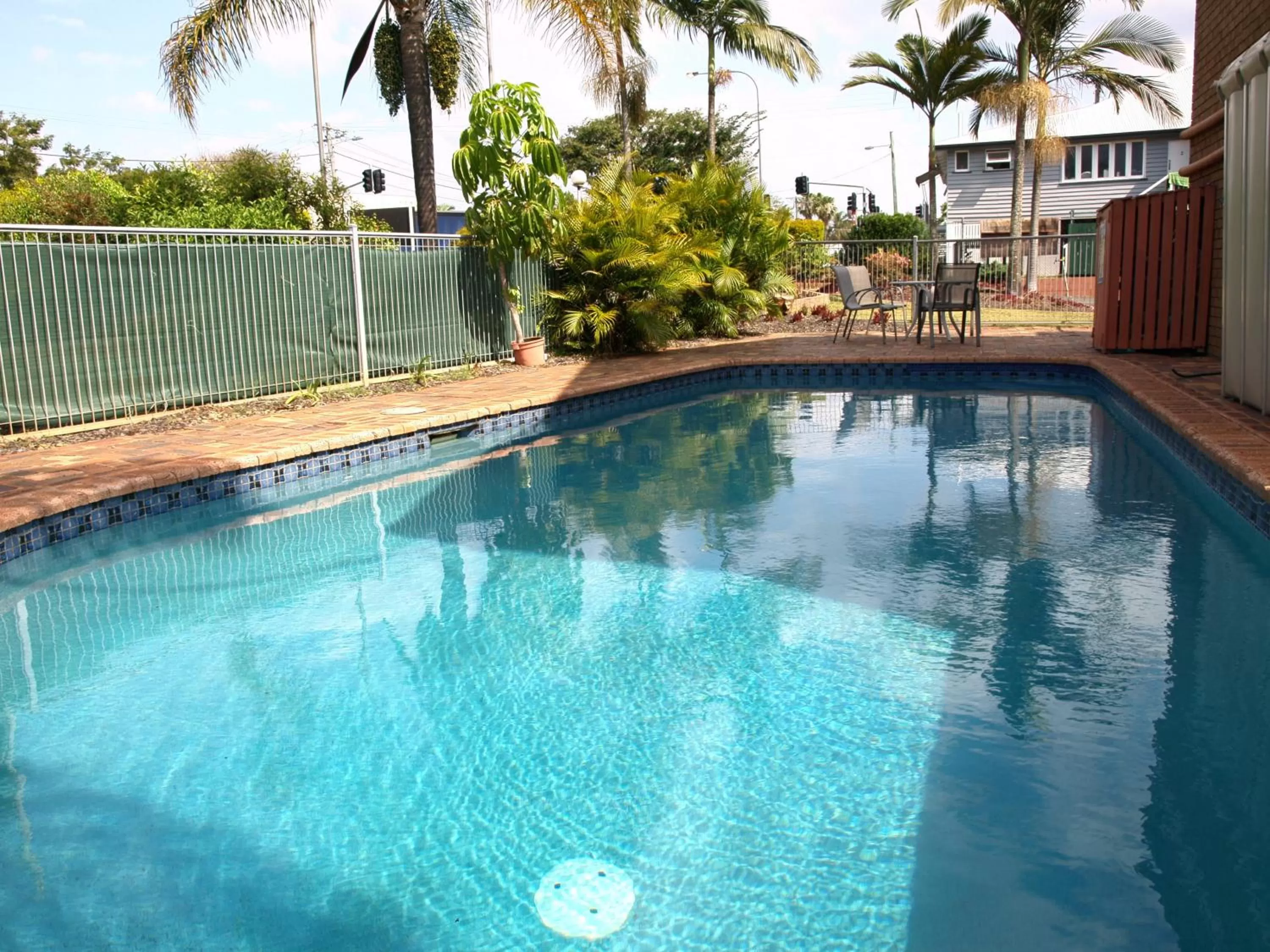 Swimming pool in Lancaster Court Motel
