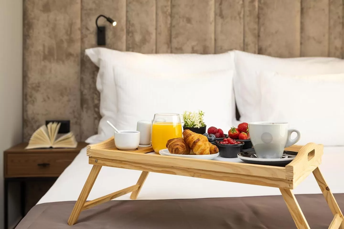 Photo of the whole room, Bed in Abrazo Sofia Hotel by HMG