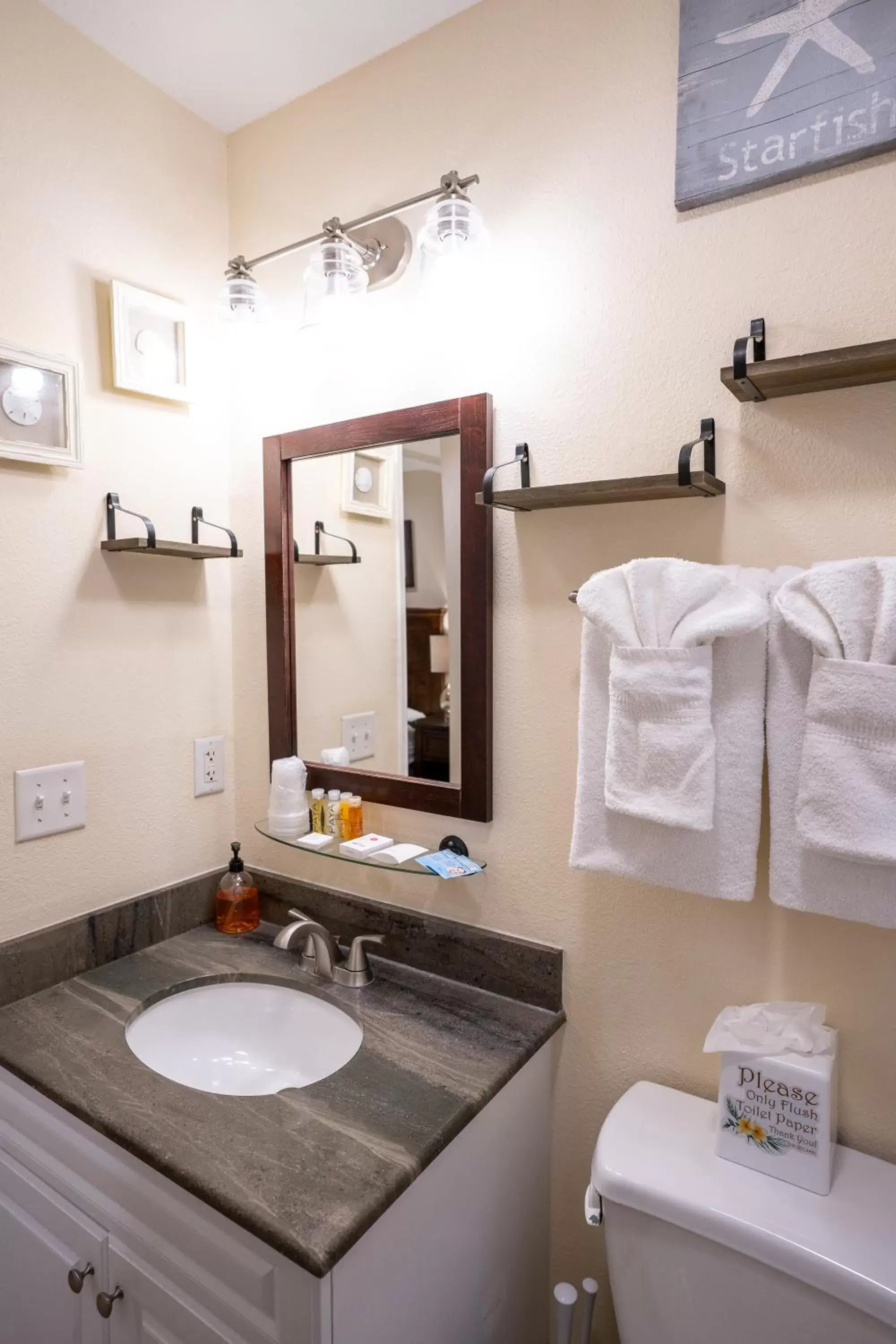 Bathroom in The Capri at Siesta