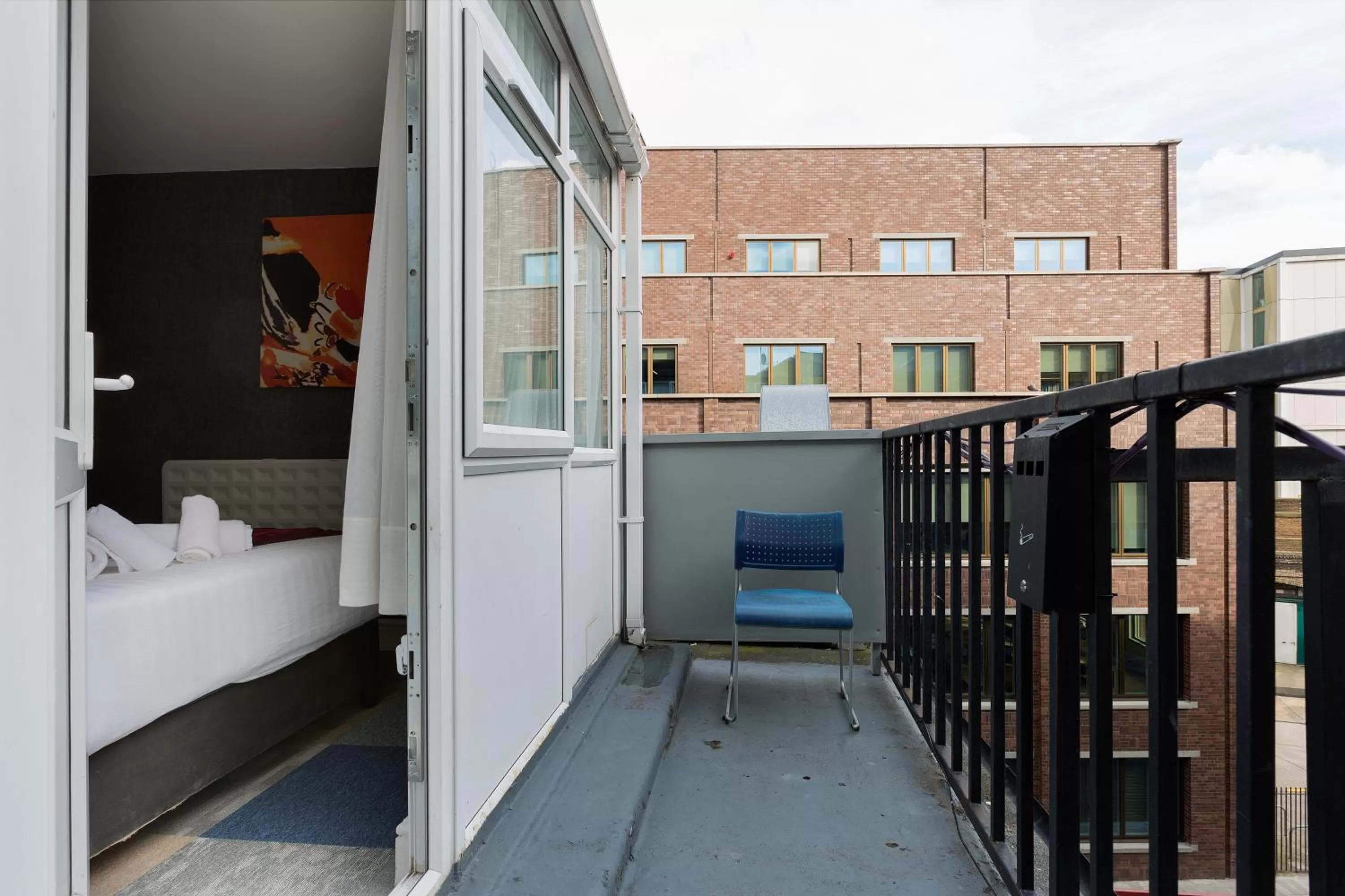 View (from property/room), Bed in Central Hoxton Shoreditch