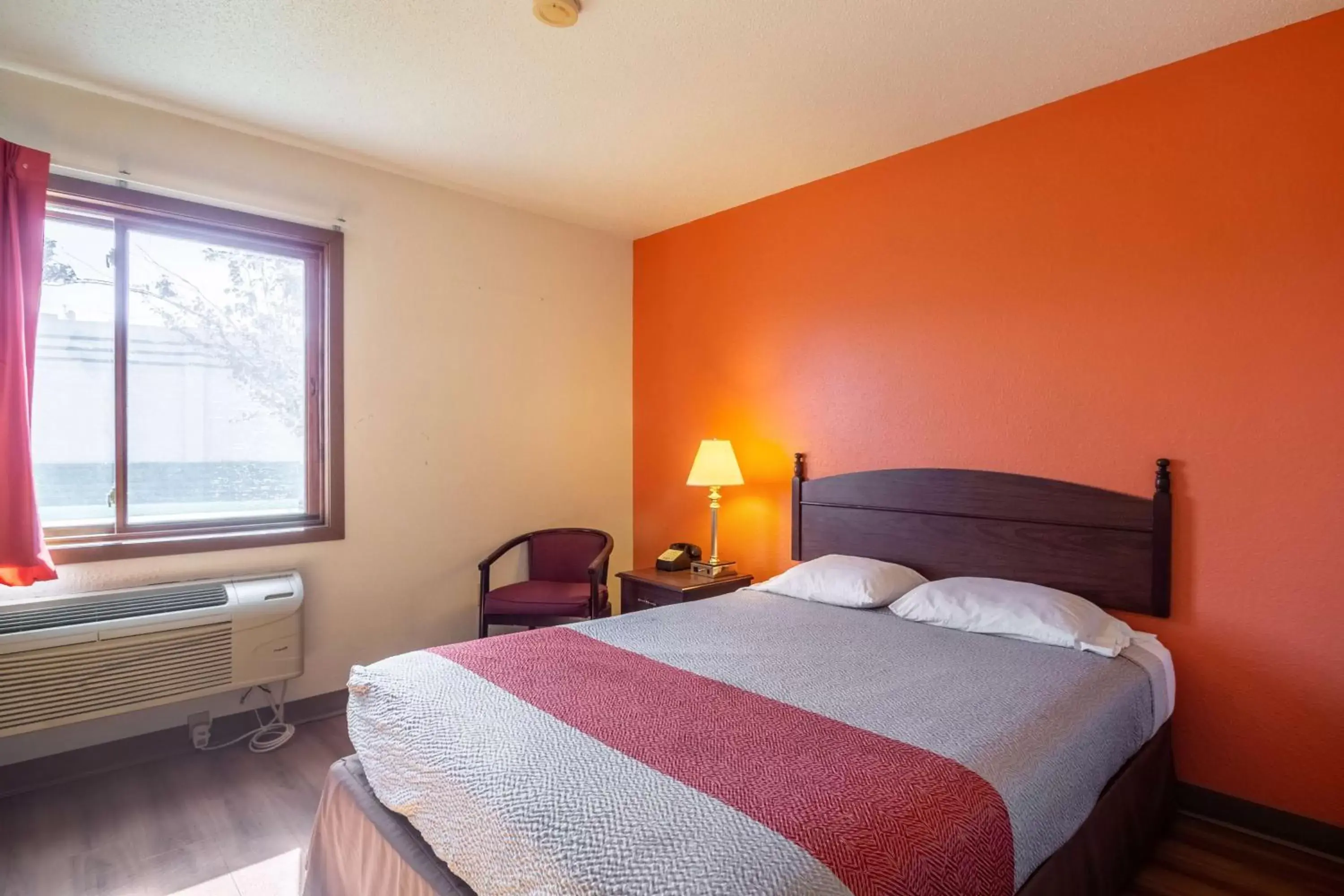 Photo of the whole room, Bed in Motel 6-Saukville, WI Photo of the whole room, Bed in Motel 6-Saukville, WI