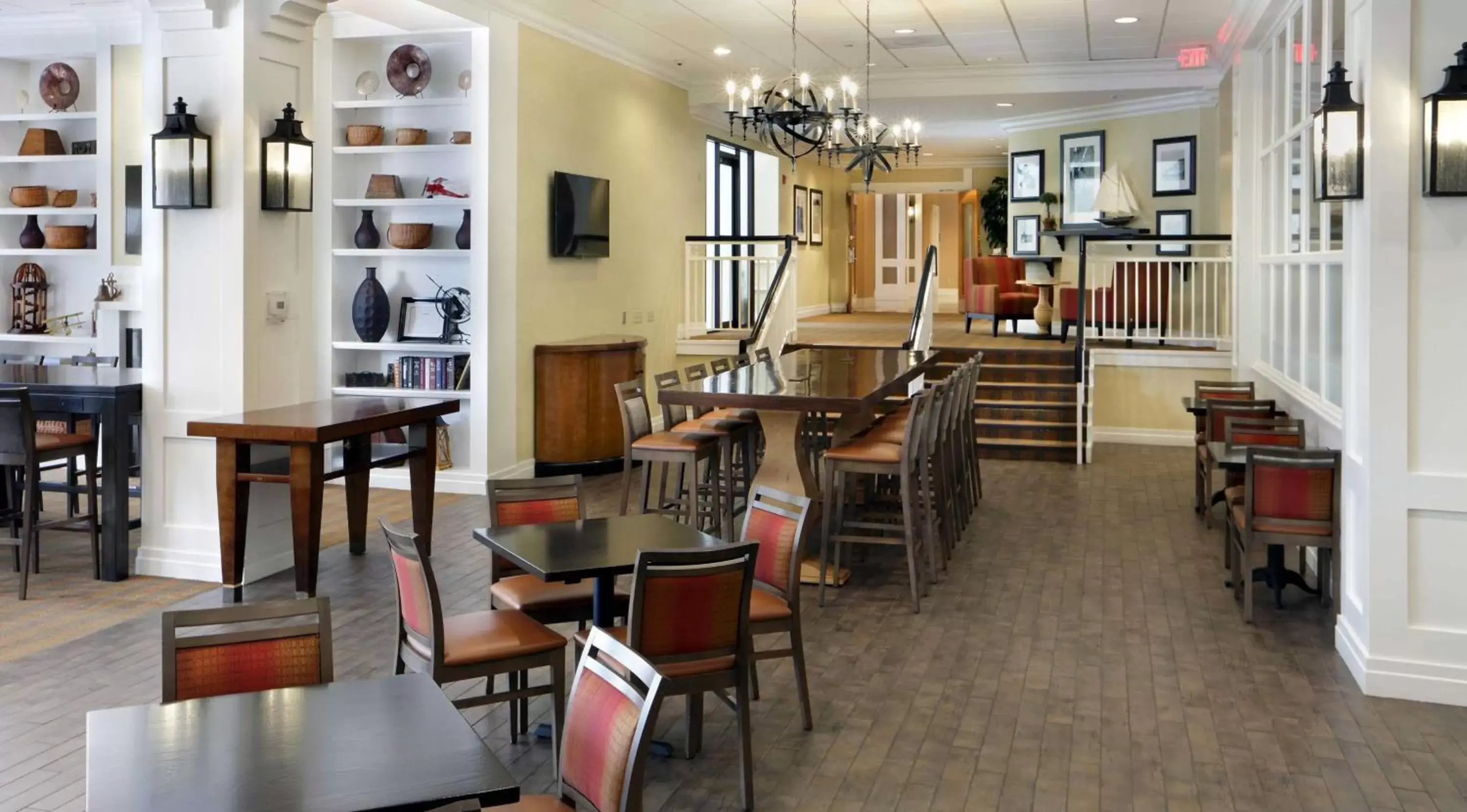 Lobby or reception, Restaurant/Places to Eat in Hampton Inn Boston-Natick