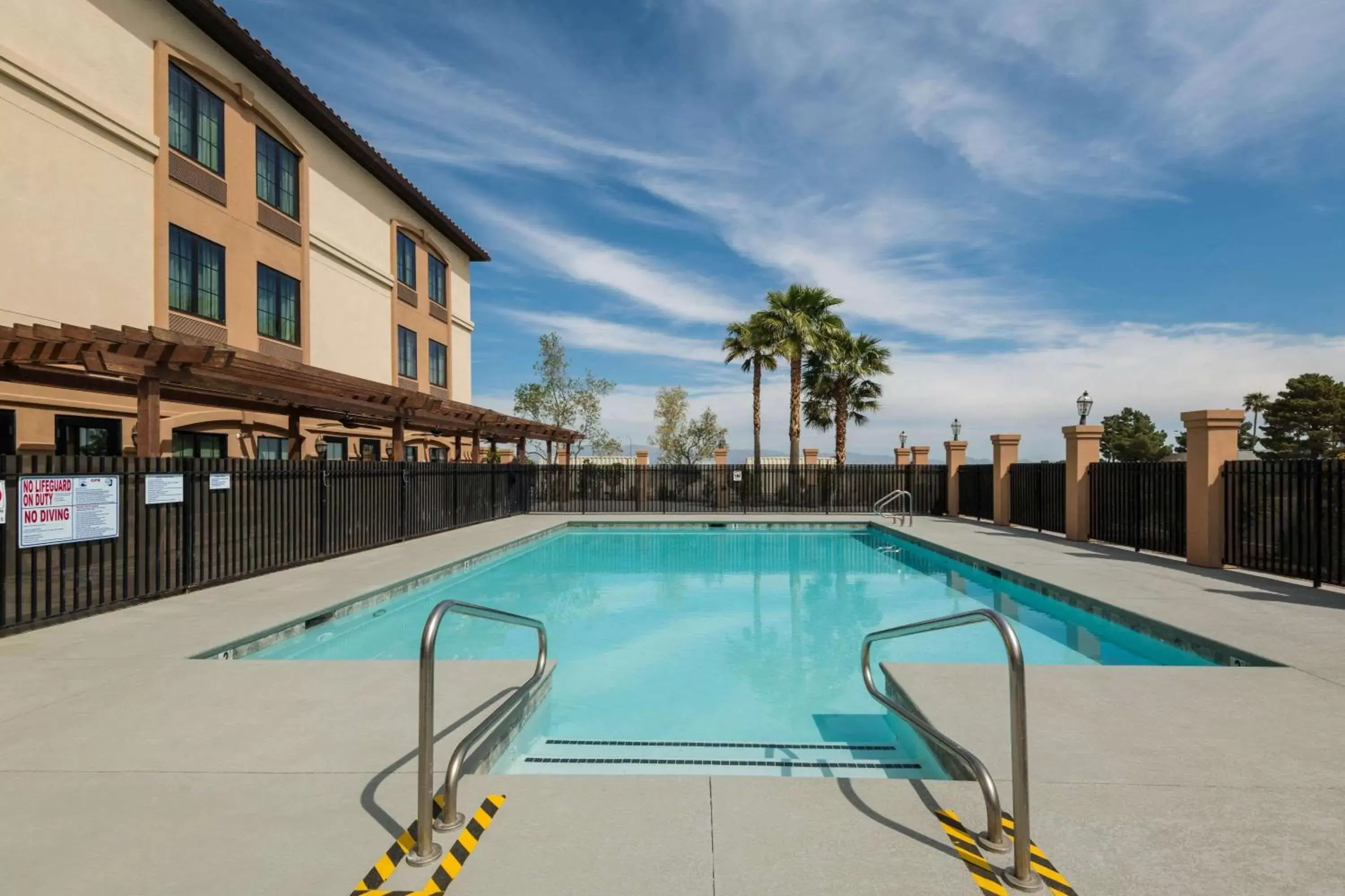 On site, Swimming Pool in La Quinta by Wyndham Las Vegas Airport South