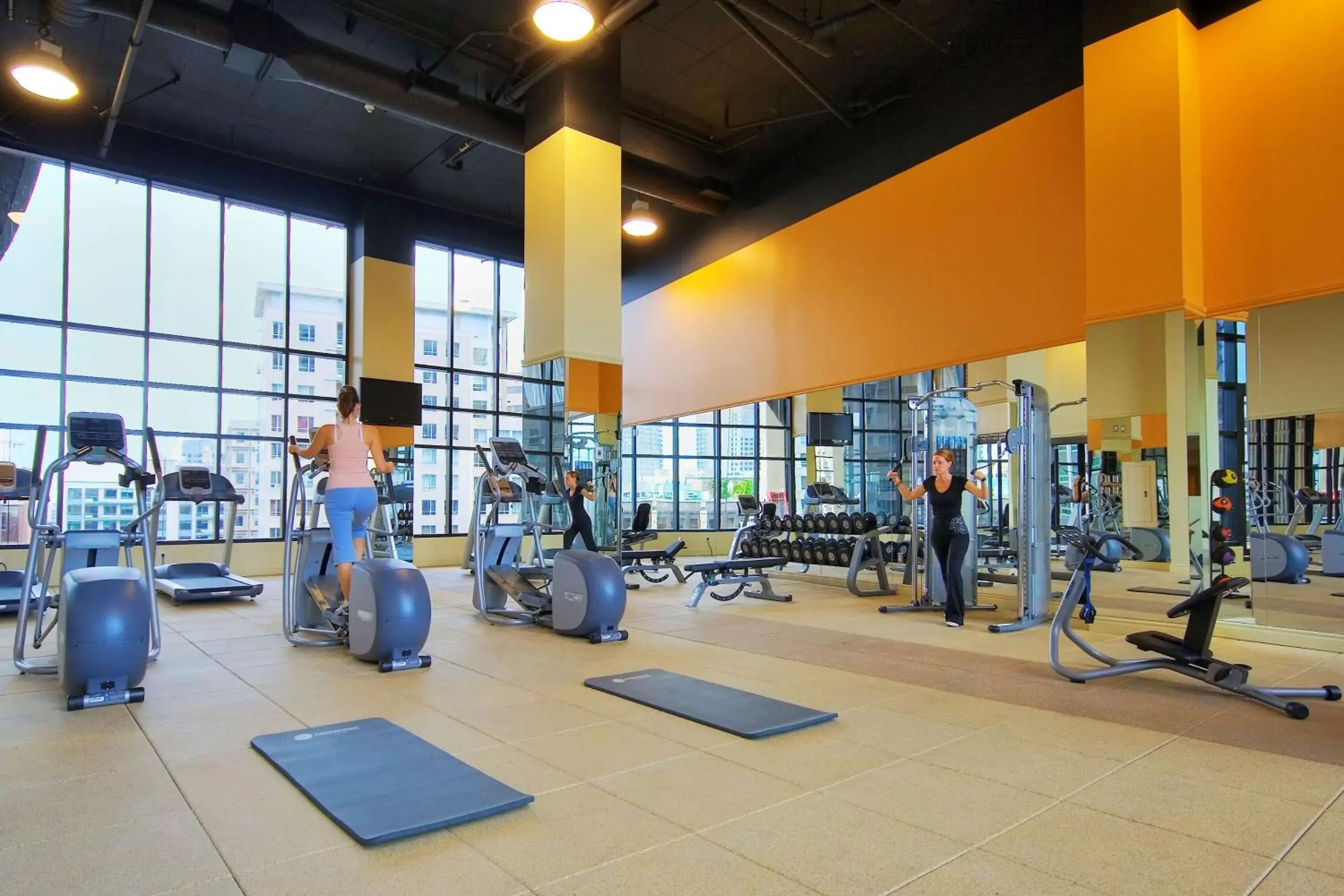 Fitness centre/facilities, Fitness Center/Facilities in Hilton Garden Inn Montreal Centre-Ville