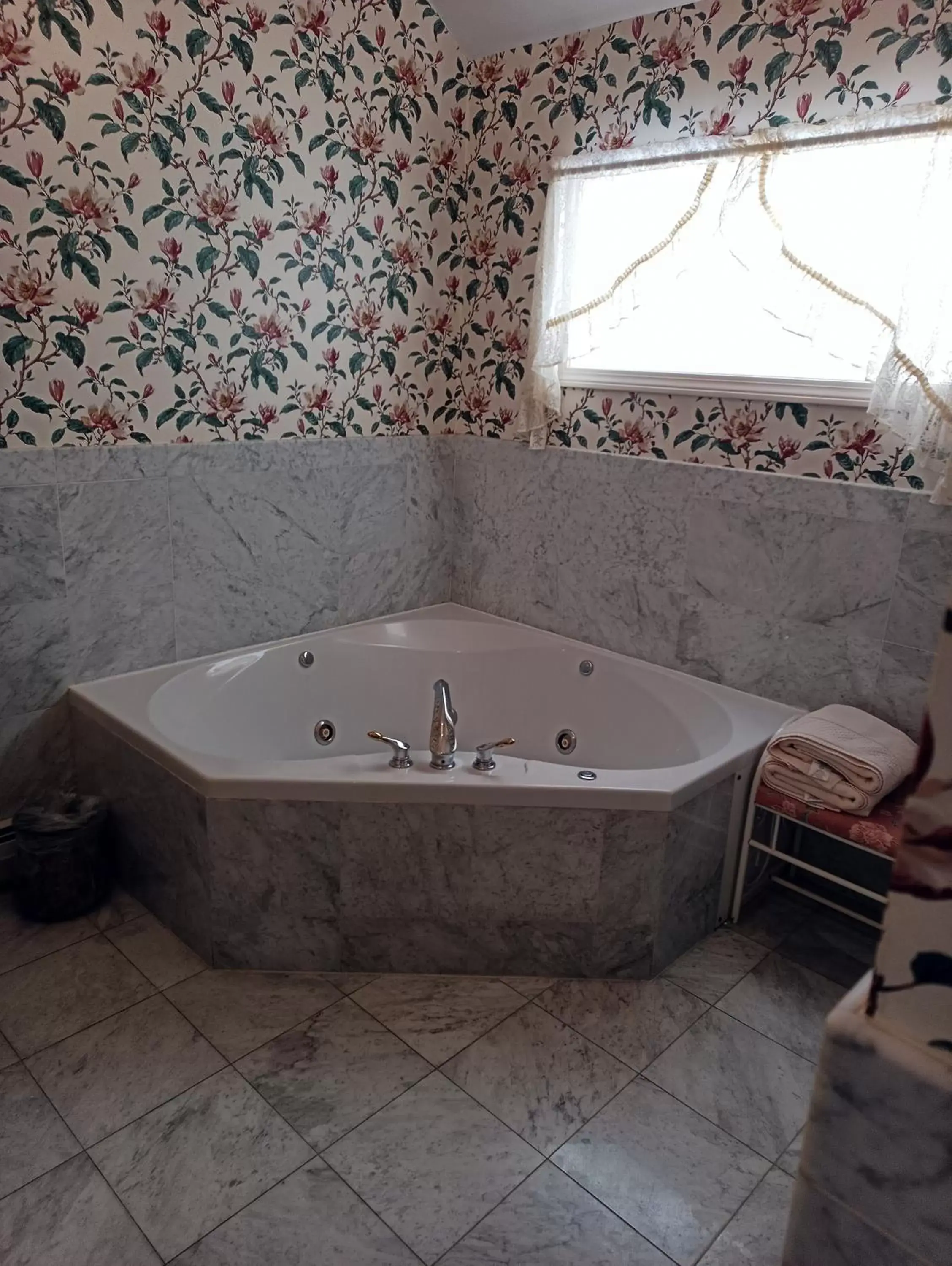 Bath, Bathroom in Arlington Inn & Spa