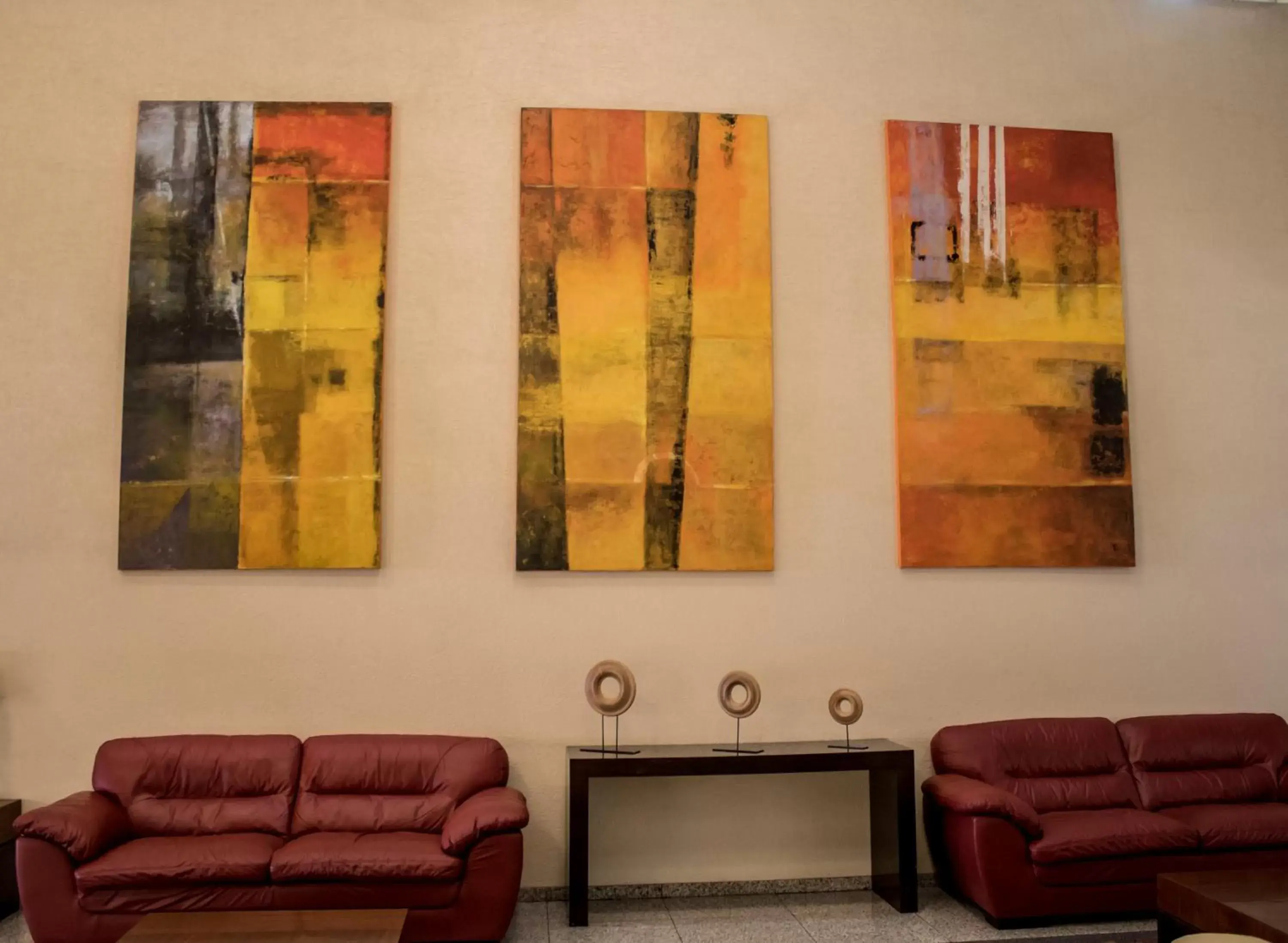 Living room, Seating Area in Hotel Mirage