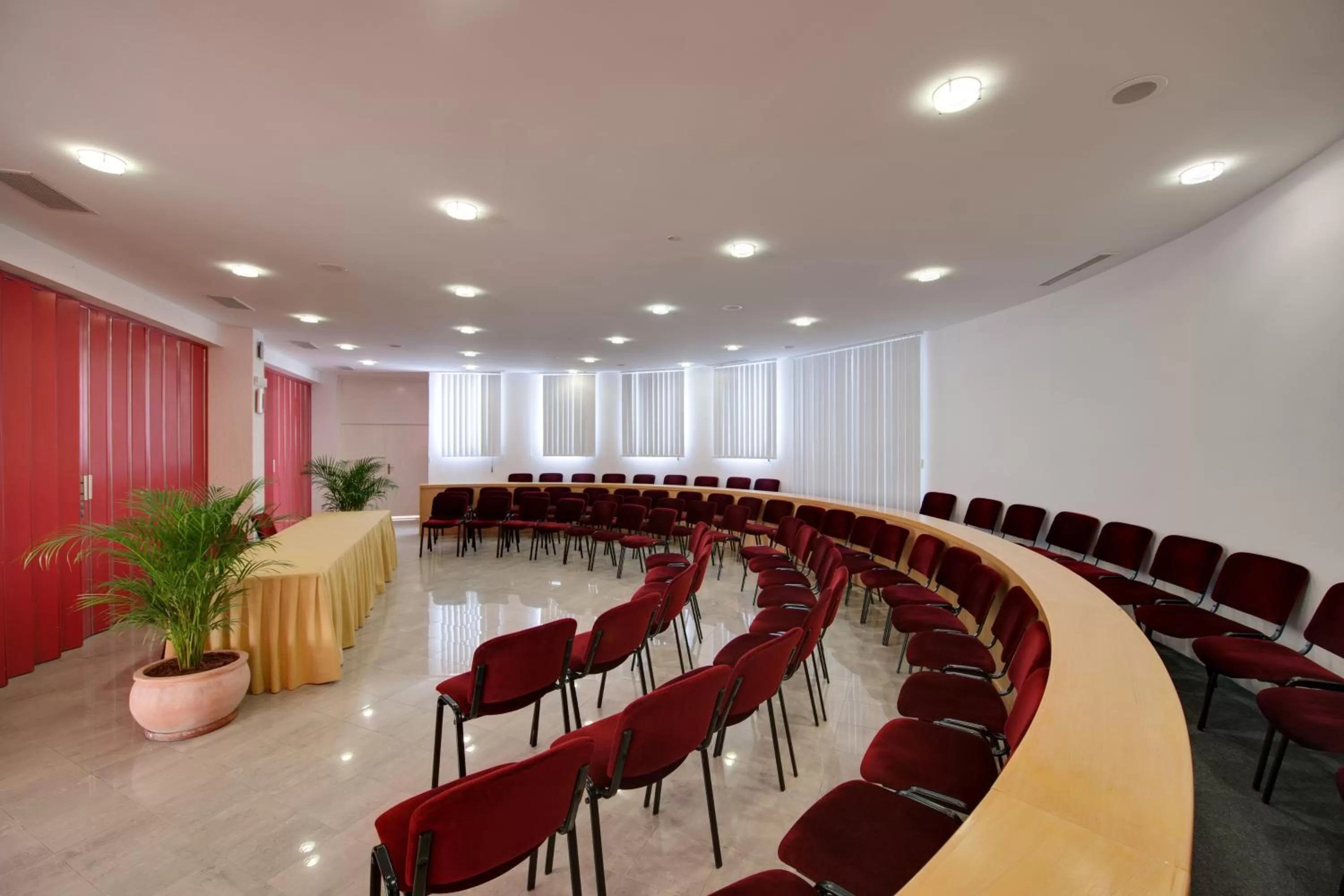 Business facilities in Maistra Select Pineta Hotel