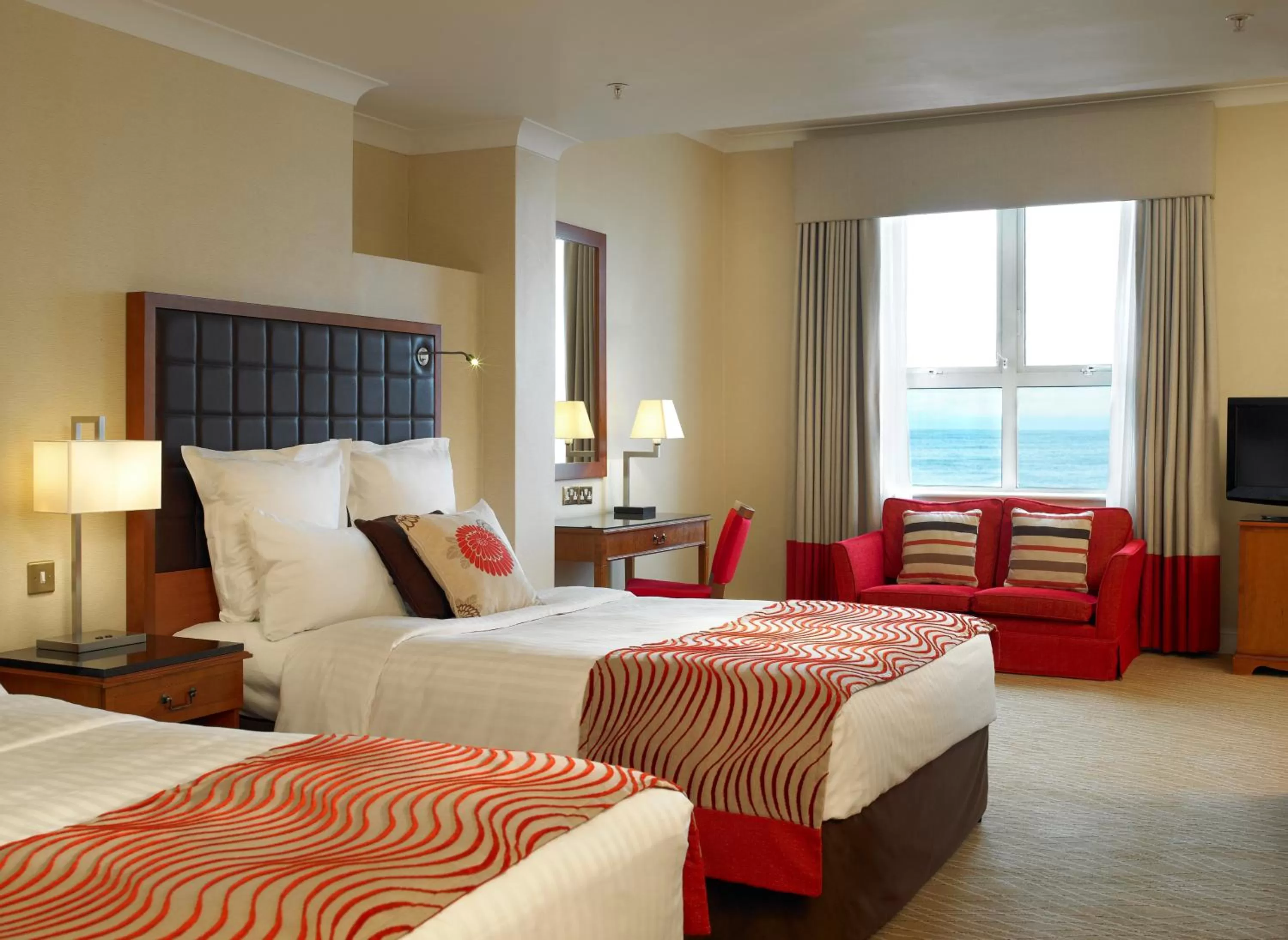 Photo of the whole room, Bed in Grand Hotel Sunderland