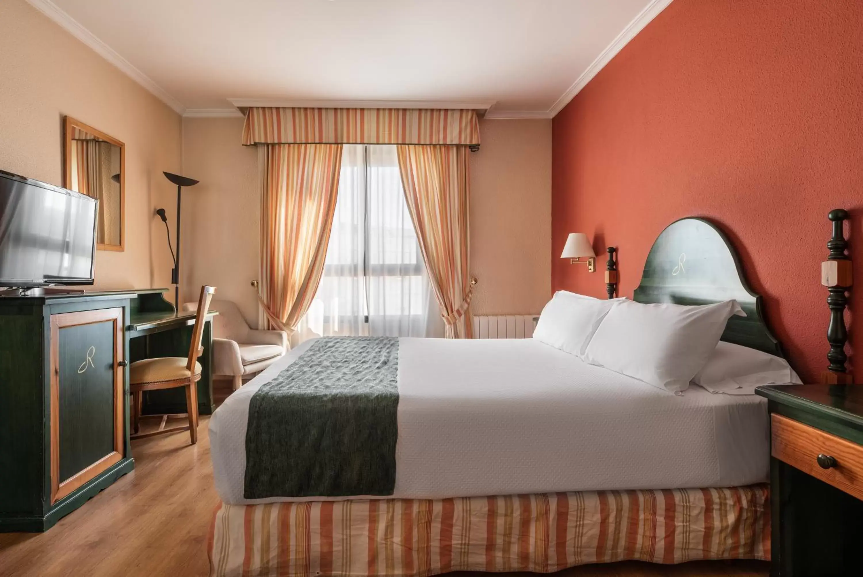 Photo of the whole room, Bed in Hotel Rio Badajoz