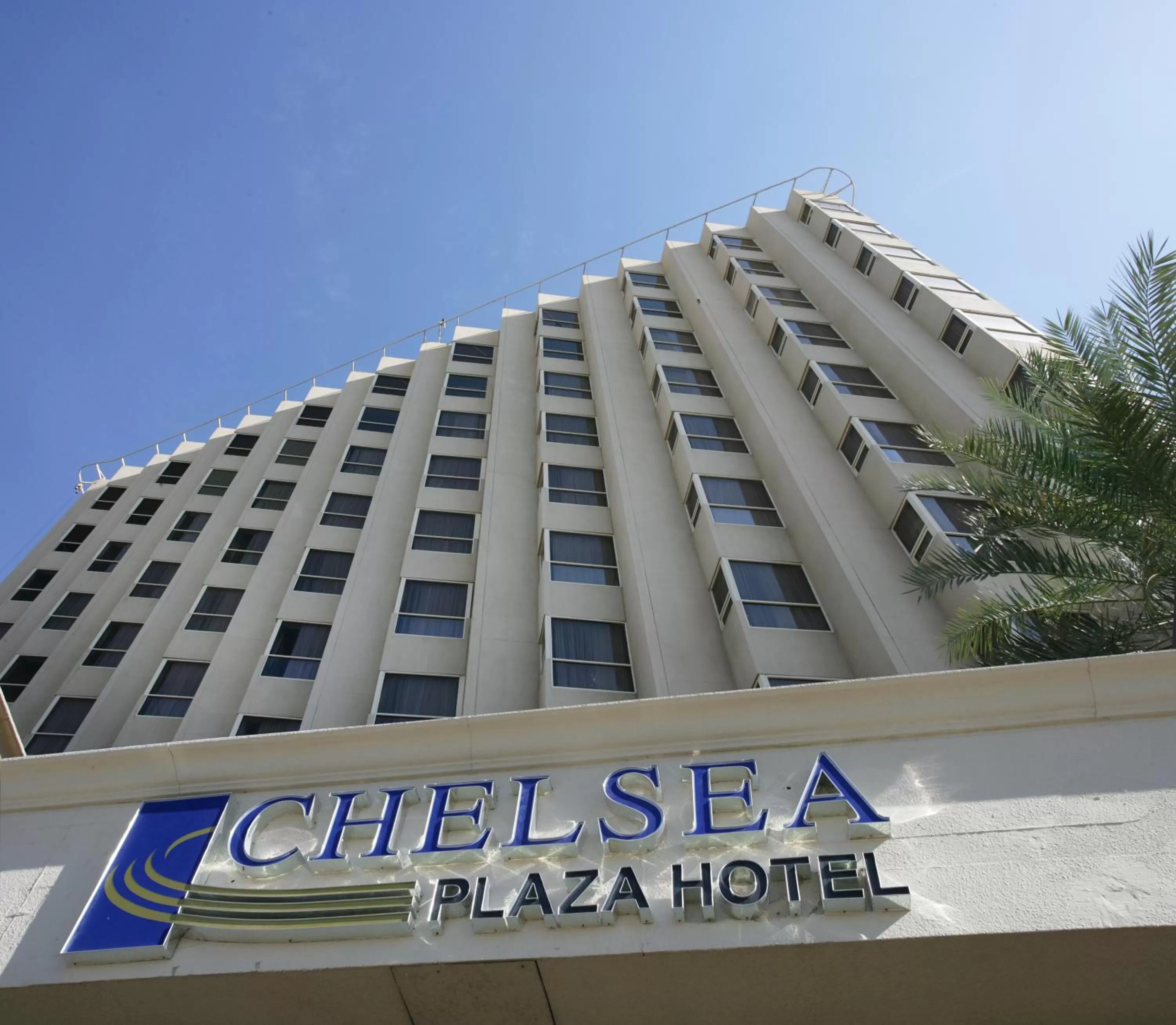 Facade/entrance in Chelsea Plaza Hotel