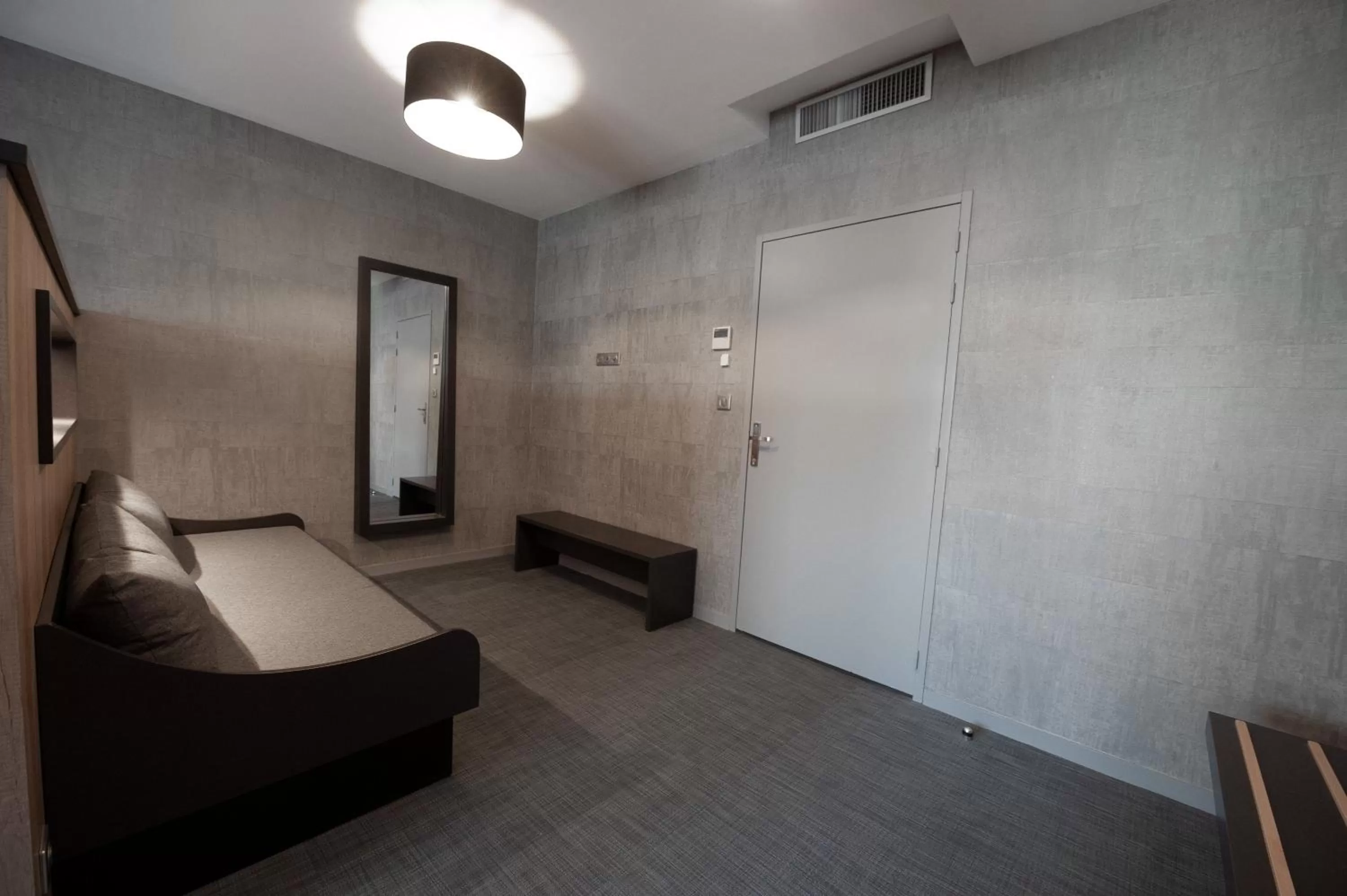 Seating area, Bed in Nota Bene