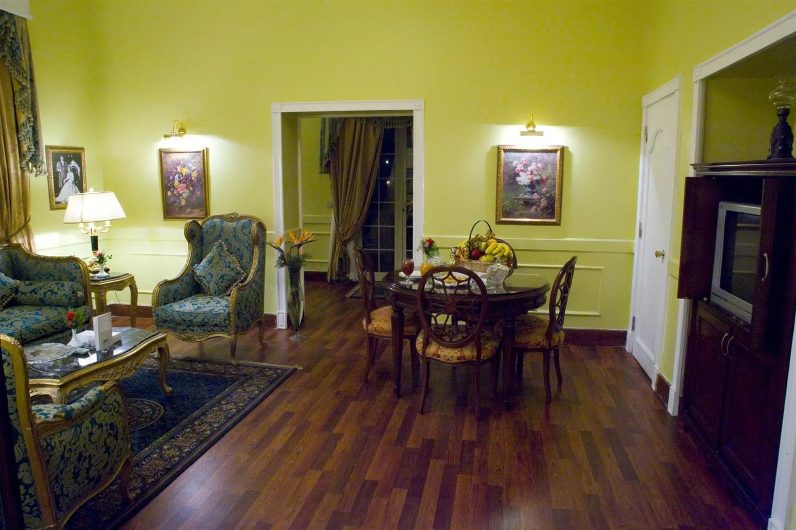 Living room in Helnan Auberge Fayoum