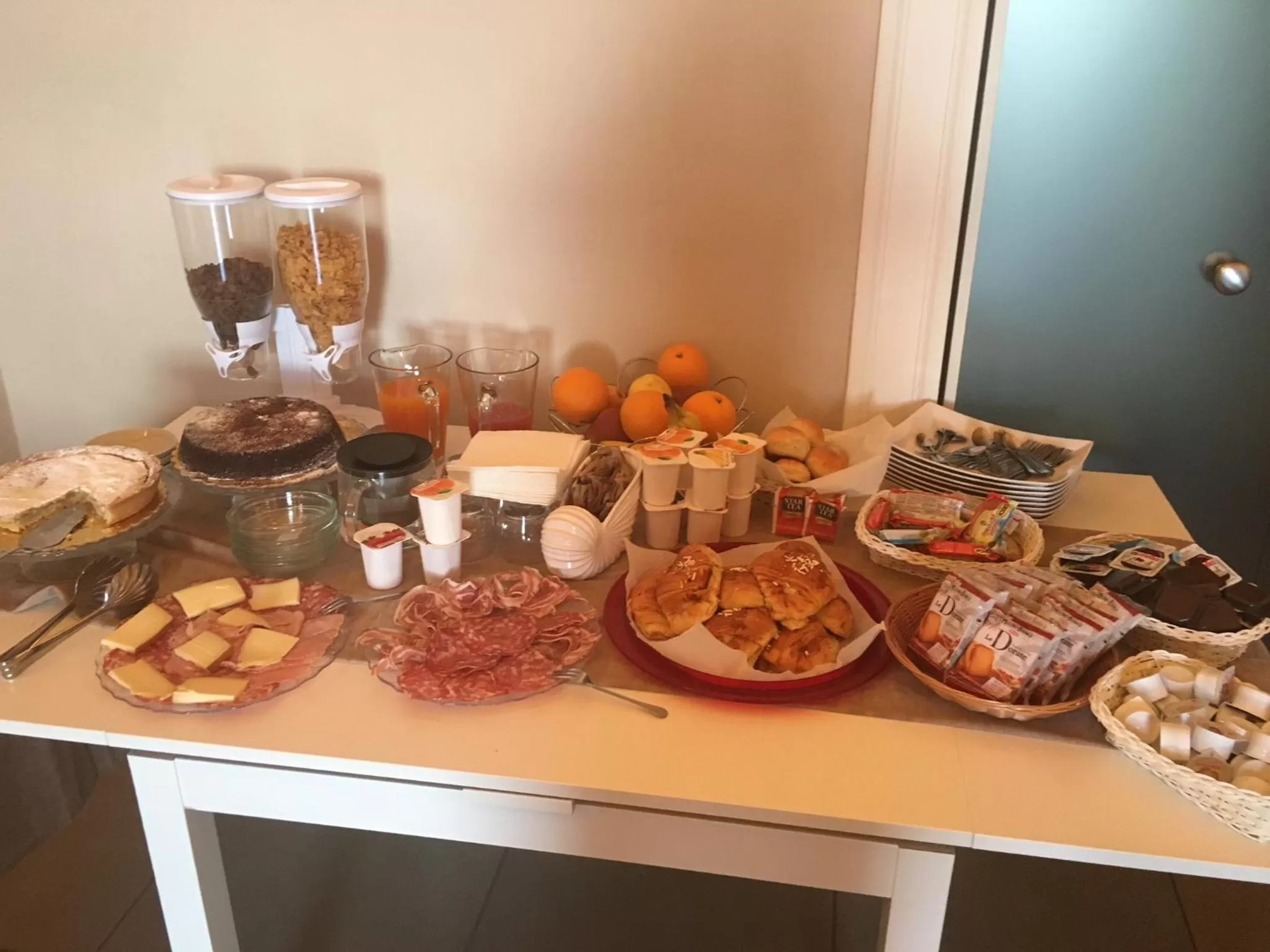 Food and drinks in B&B Chez Moi