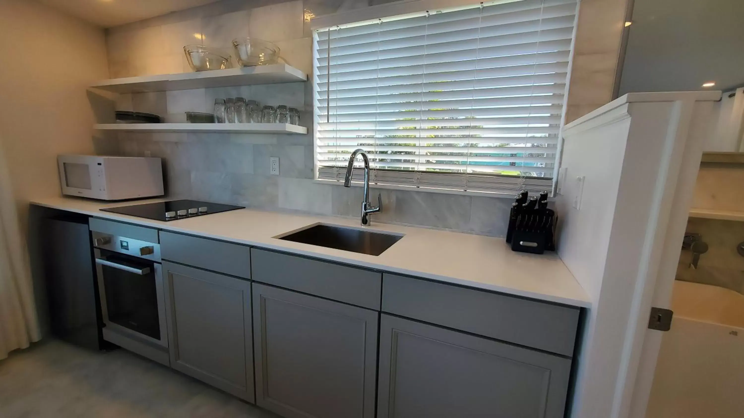 Kitchen or kitchenette, Kitchen/Kitchenette in Casey Key Resort - Gulf Shores