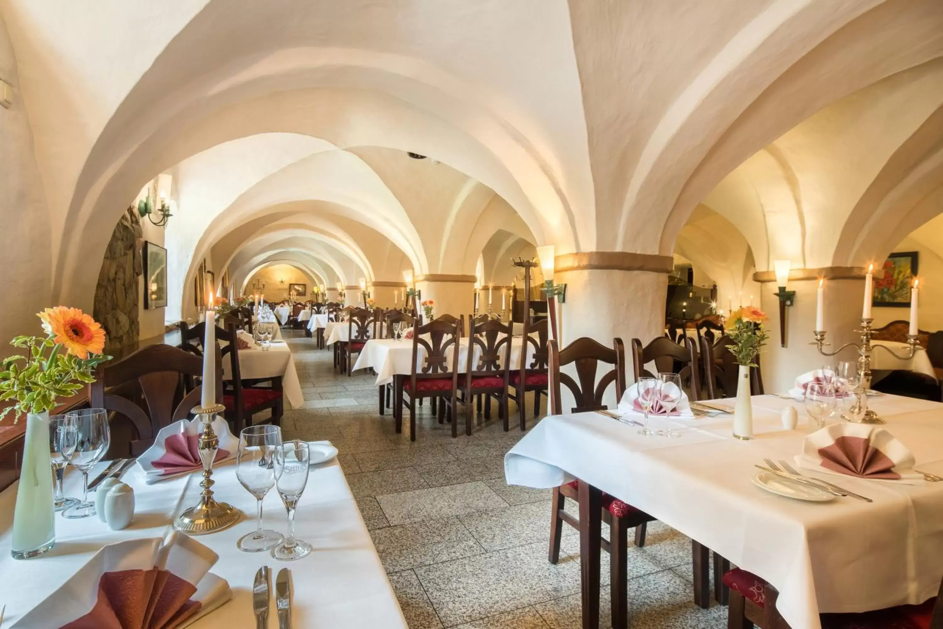 Restaurant/Places to Eat in Schlosshotel Klaffenbach