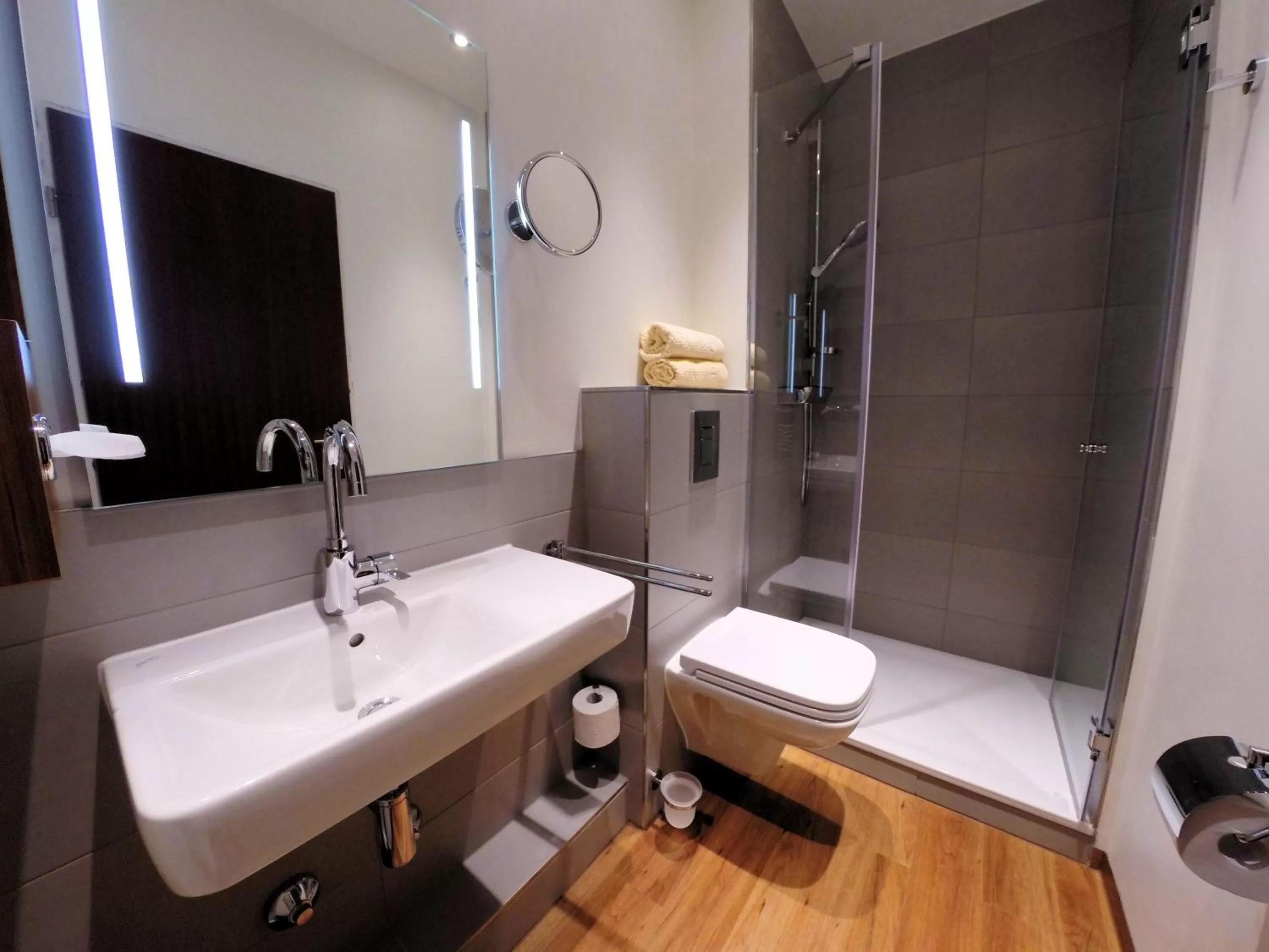 Bathroom in Frommanns Landhotel